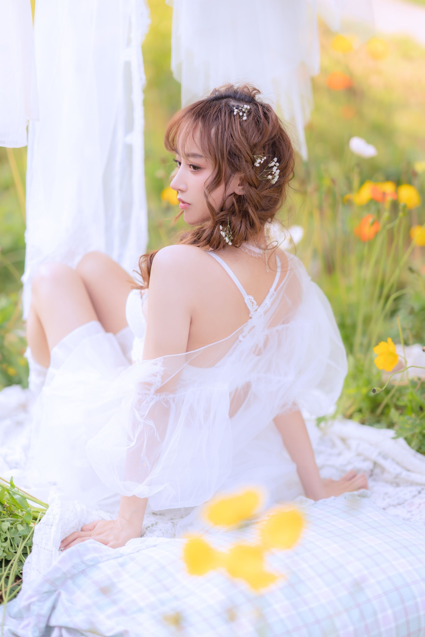 斗鱼米线线sama写真 - 夏日限定 晒衣服-图2