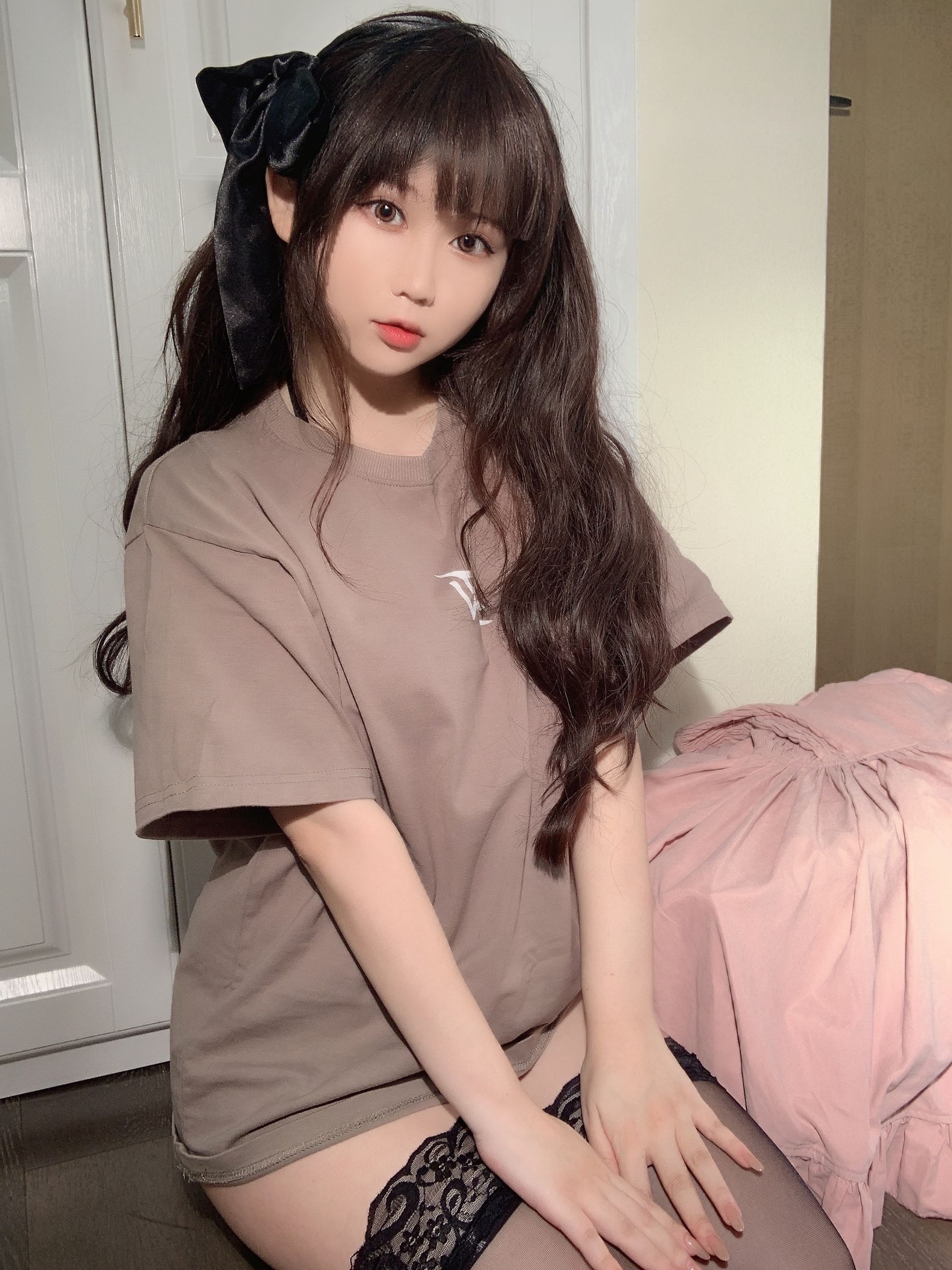 蜜桃少女是依酱呀 - T恤底下-图28