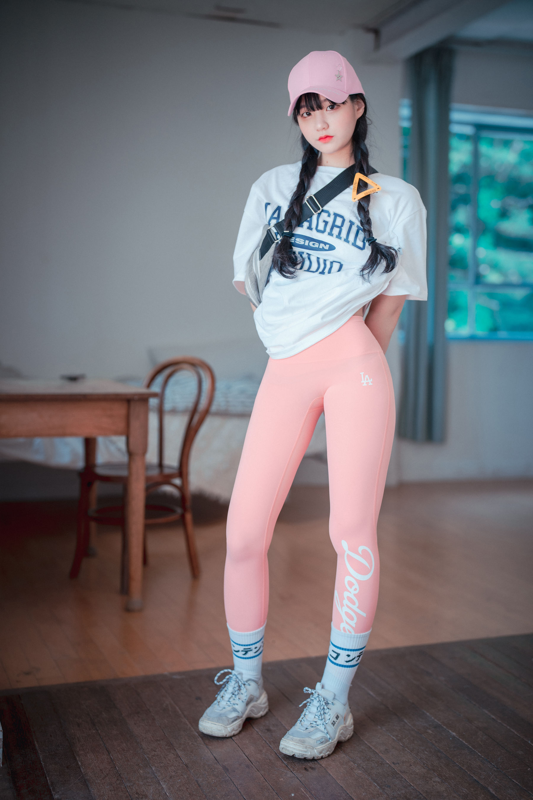 Jenny - Loose and Tight Pink-图9