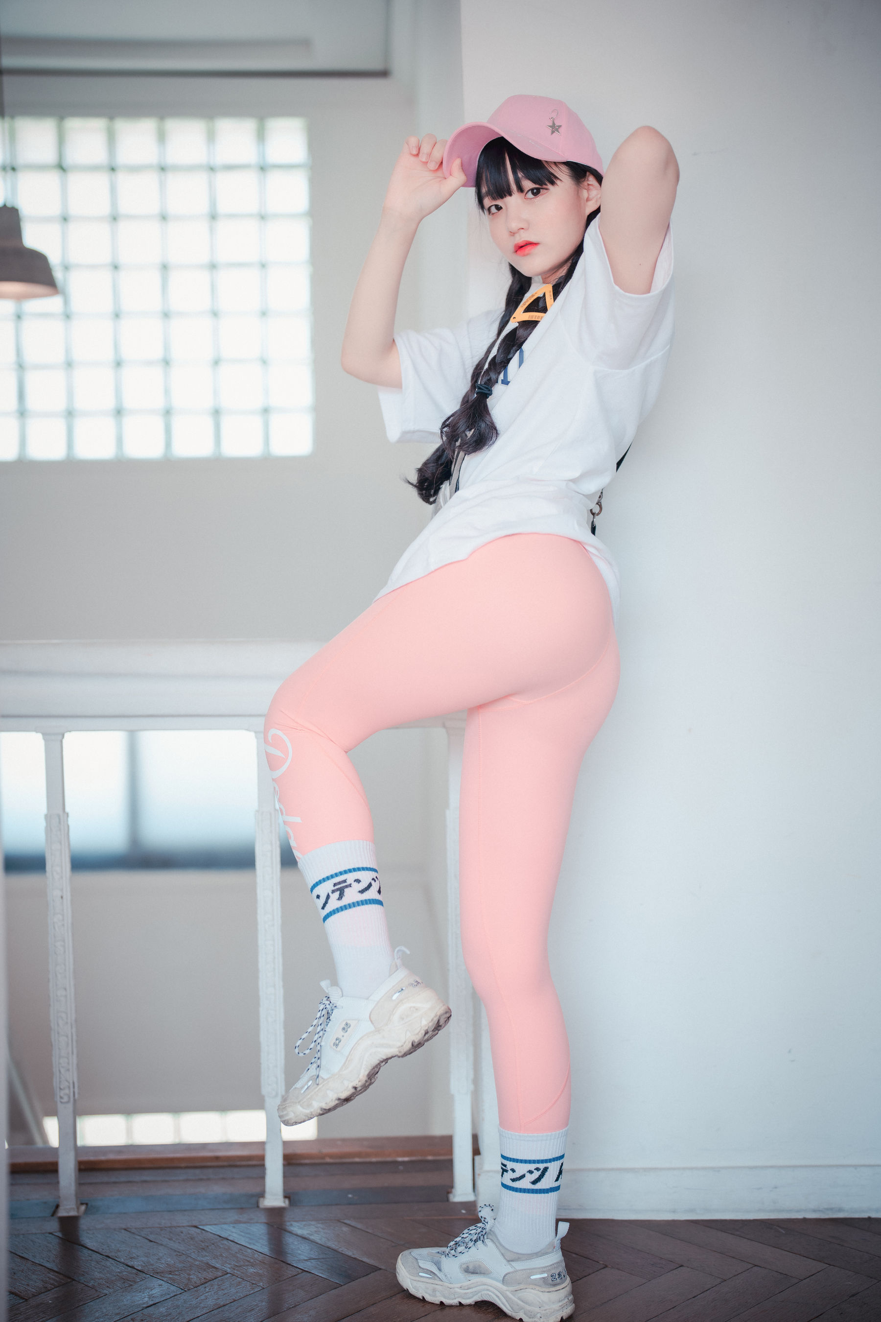 Jenny - Loose and Tight Pink-图16