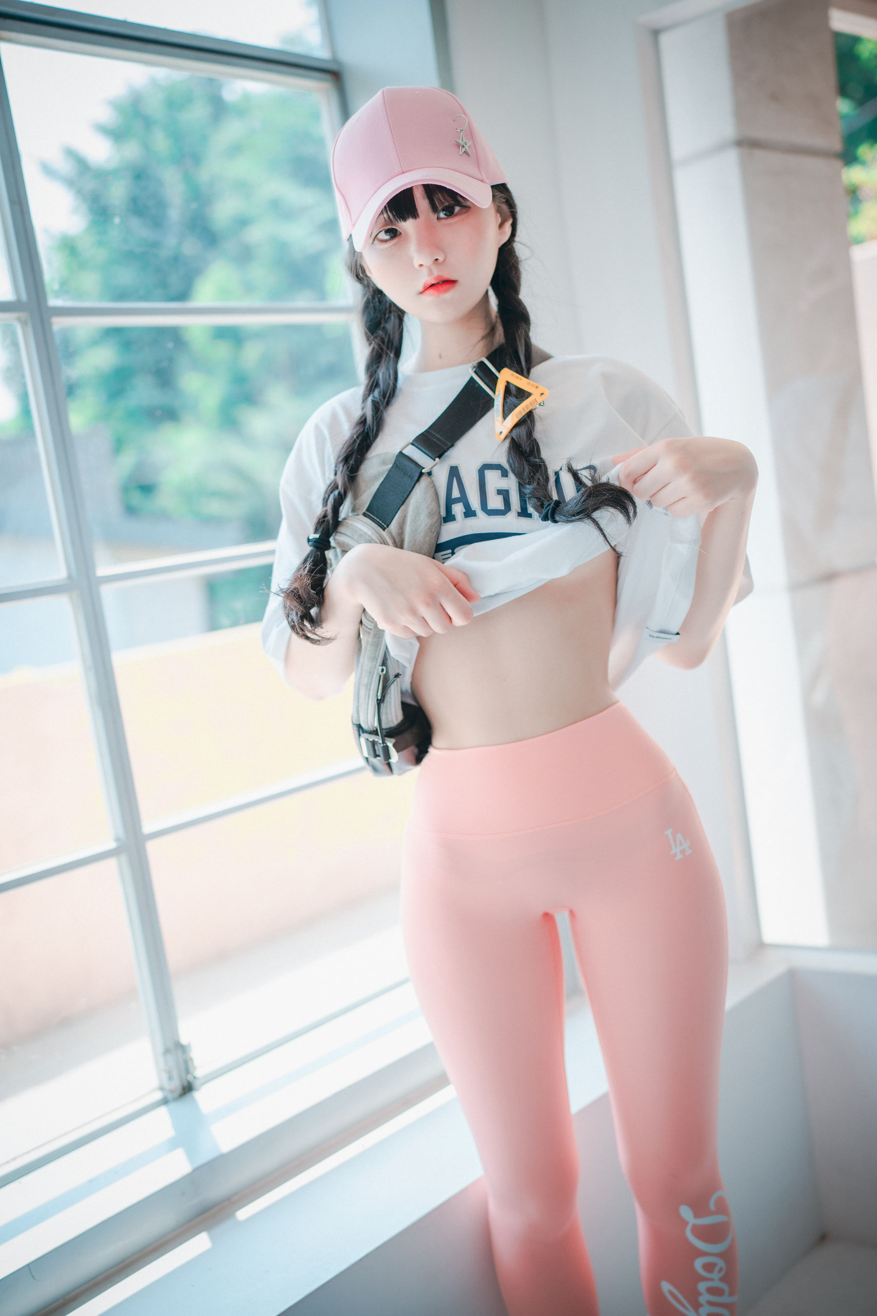 Jenny - Loose and Tight Pink-图28