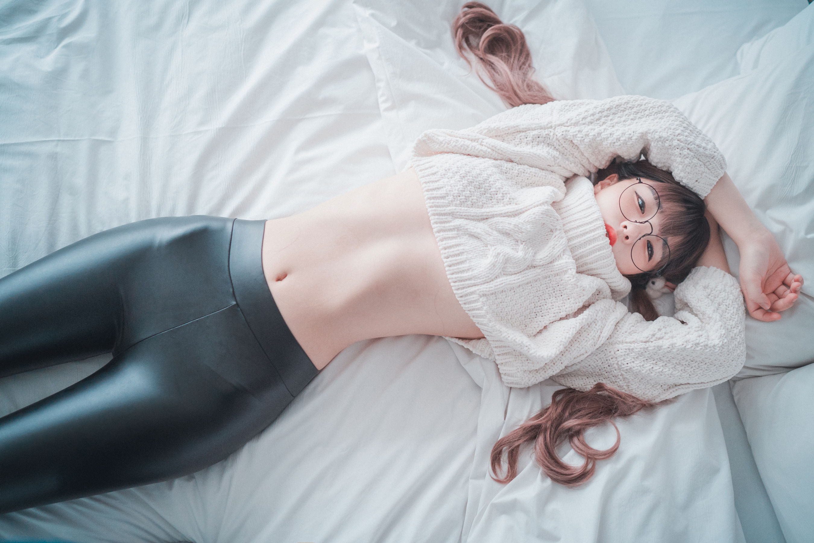 Jenny - Loose and Tight White-图11