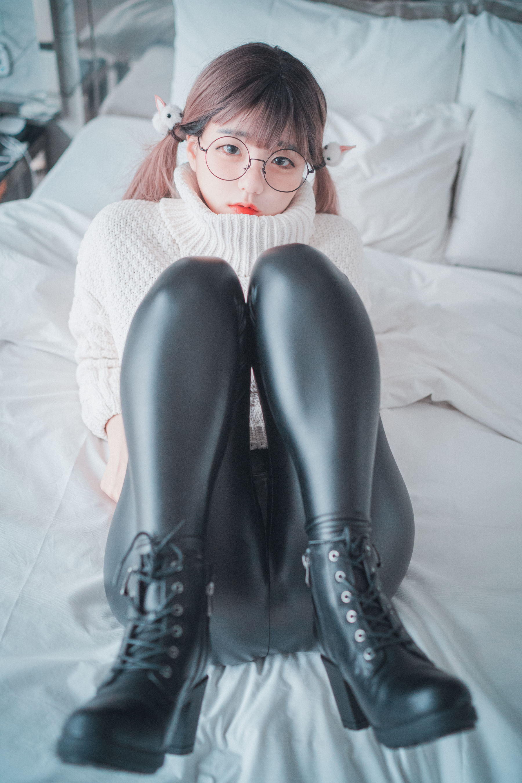 Jenny - Loose and Tight White-图12