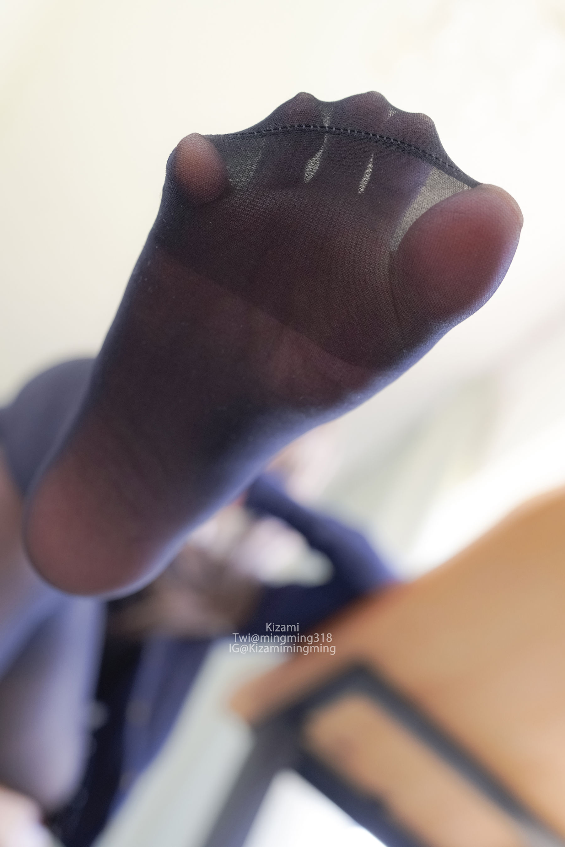 fantia 黒いストッキング写真-图3