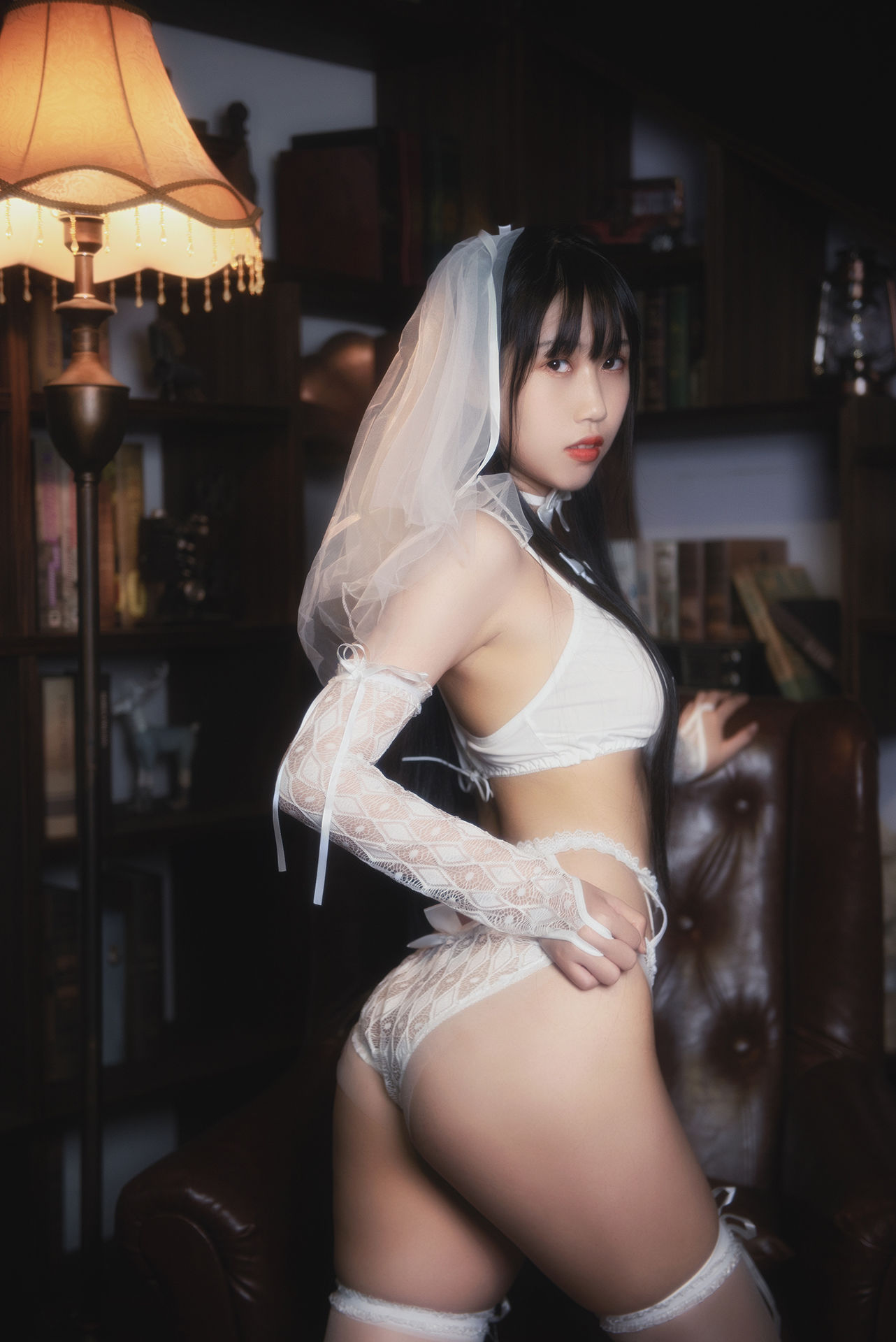 微博人气Coser不呆猫 - 白色情趣婚纱-图10