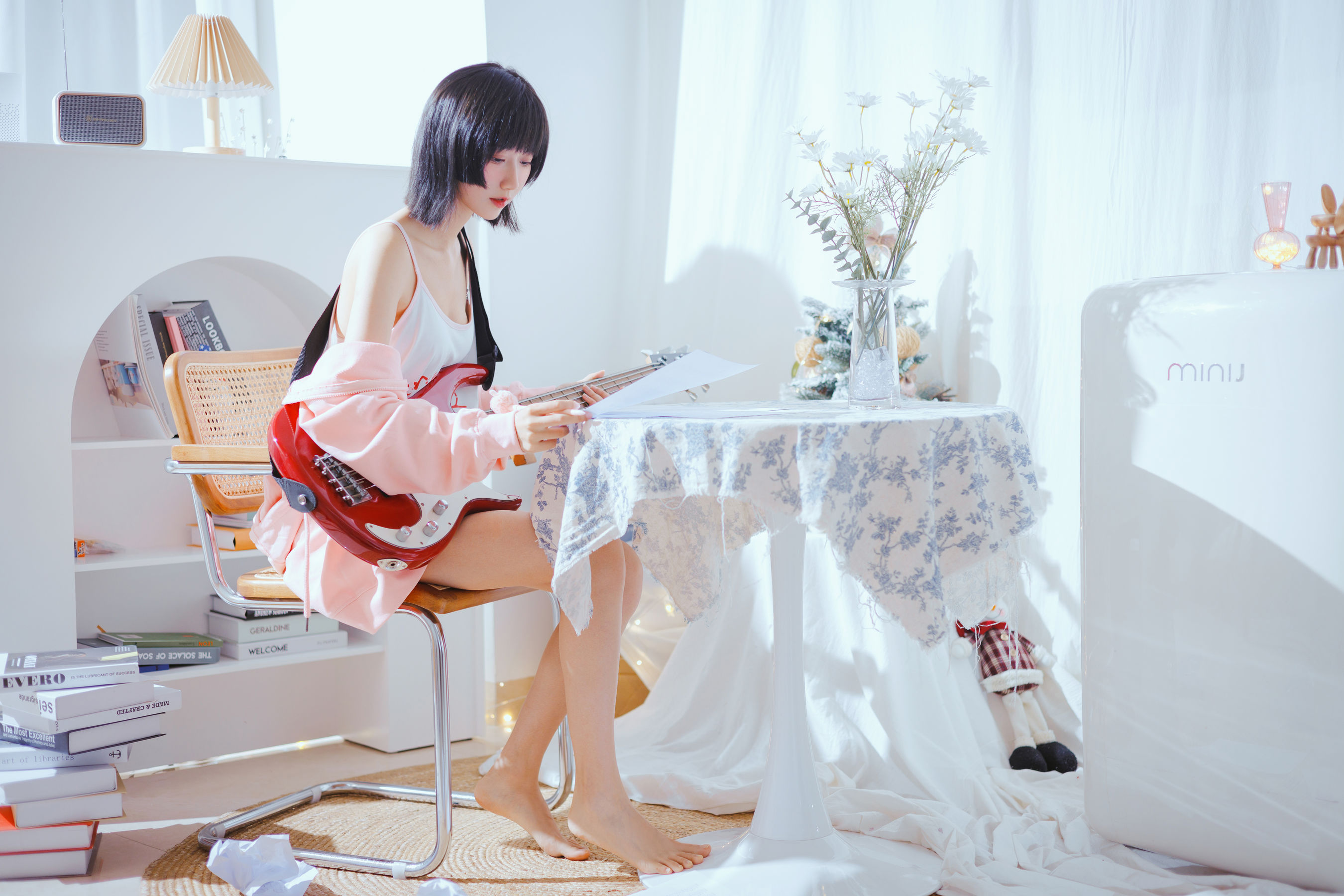 萌系小姐姐木绵绵OwO - 贝斯与妹妹-图1