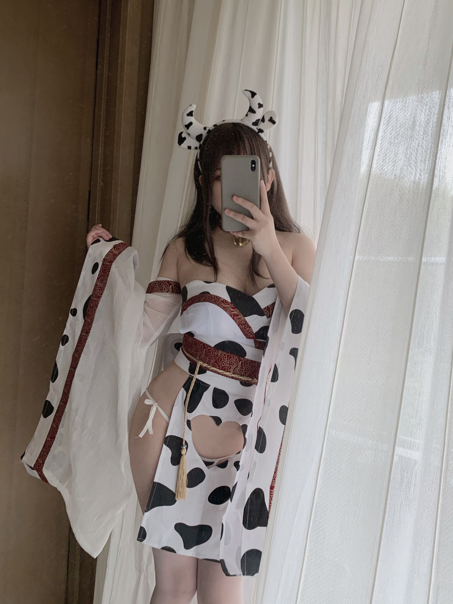 蜜桃少女是依酱呀 - 牛牛和服-图6