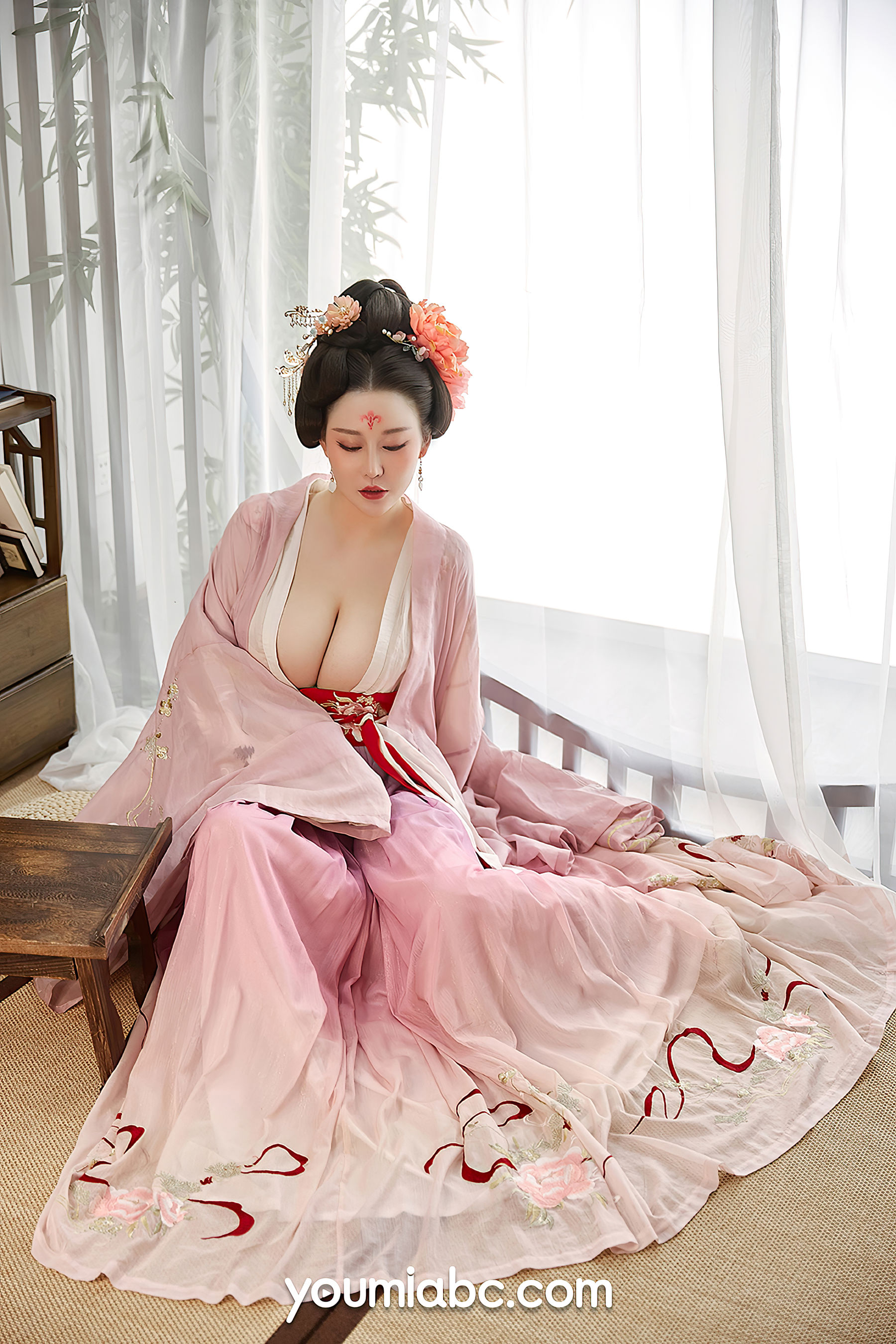 费若拉 宫廷仕女图-图5
