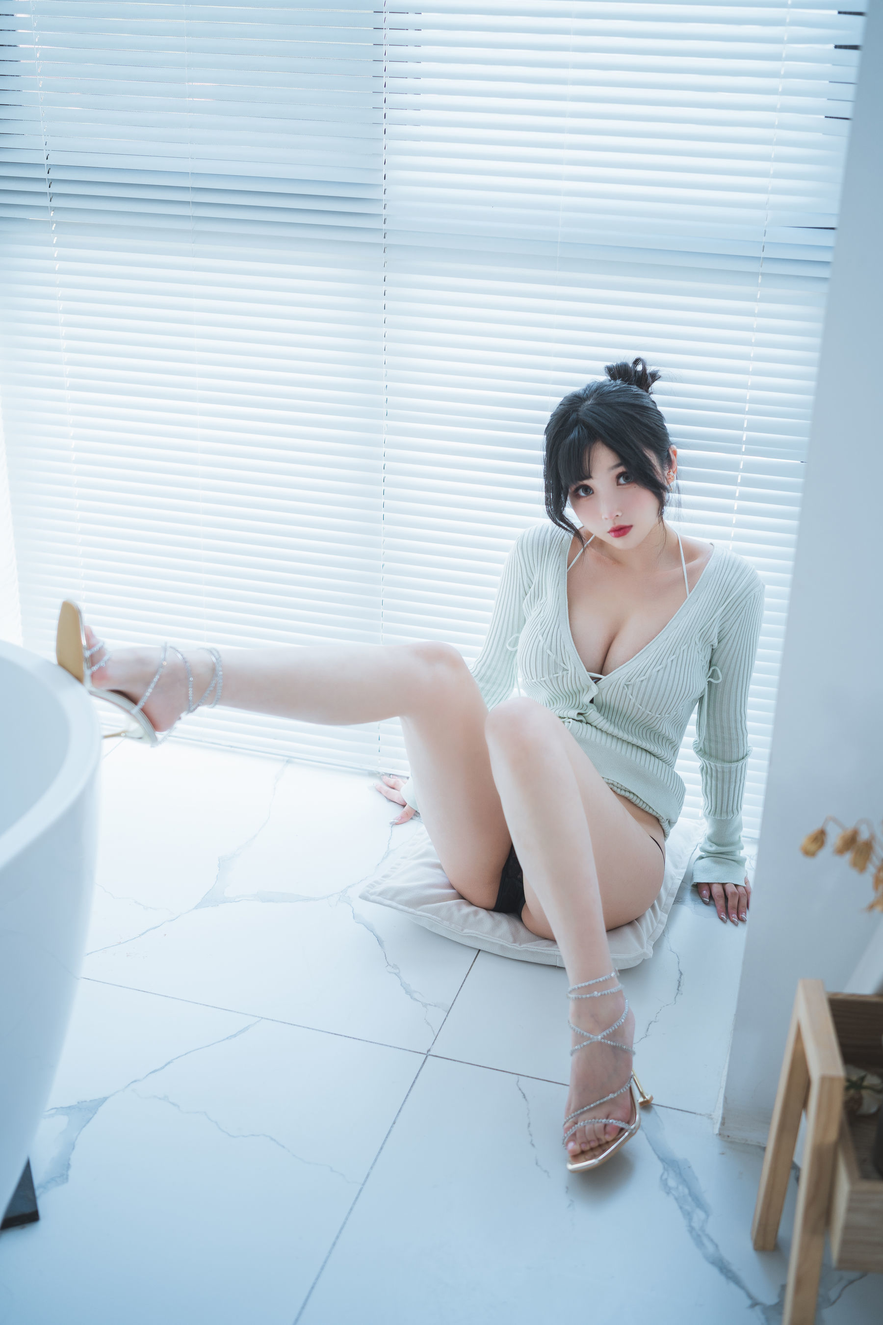 COS福利rioko凉凉子 - 人妻毛衣-图13