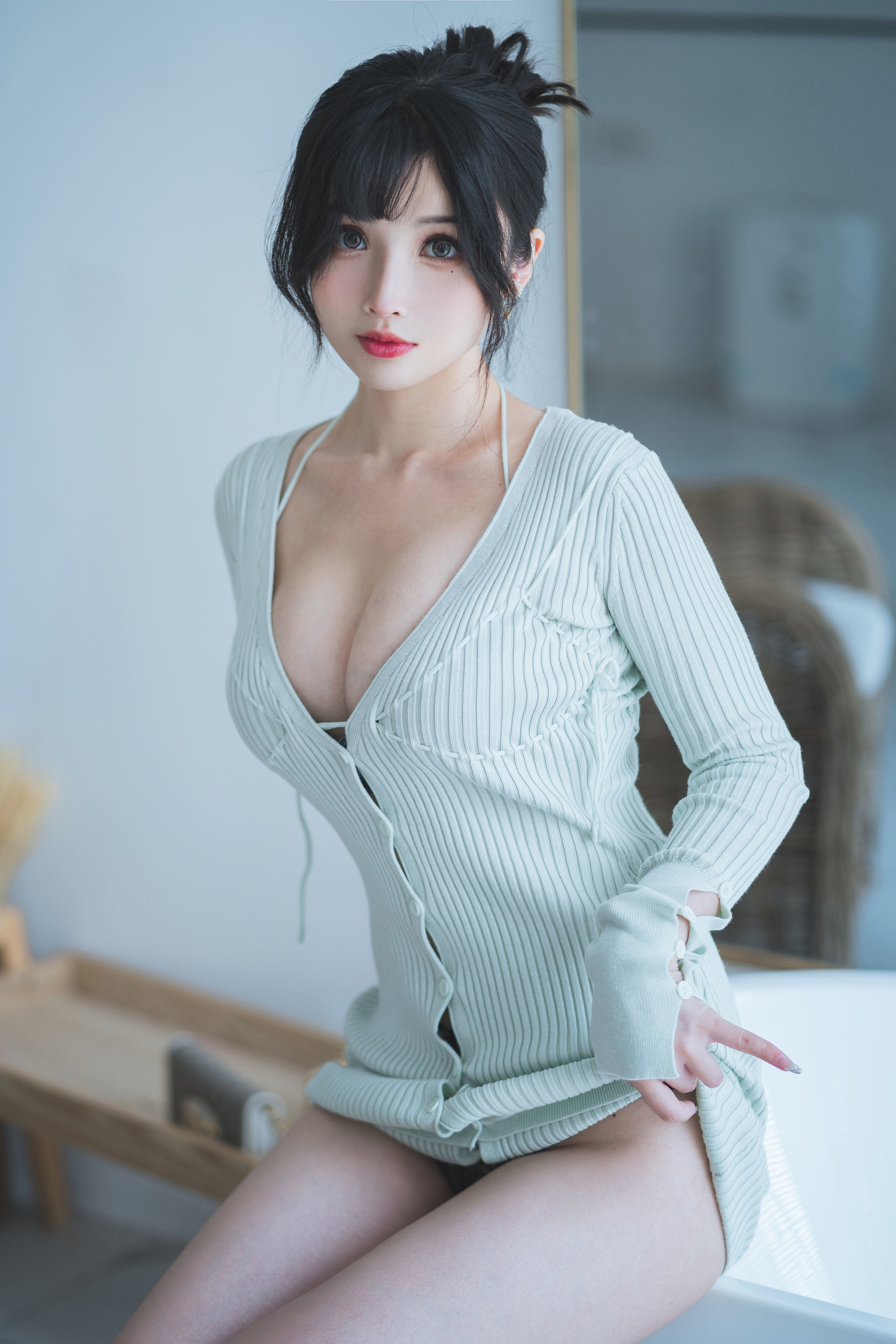 COS福利rioko凉凉子 - 人妻毛衣-图3