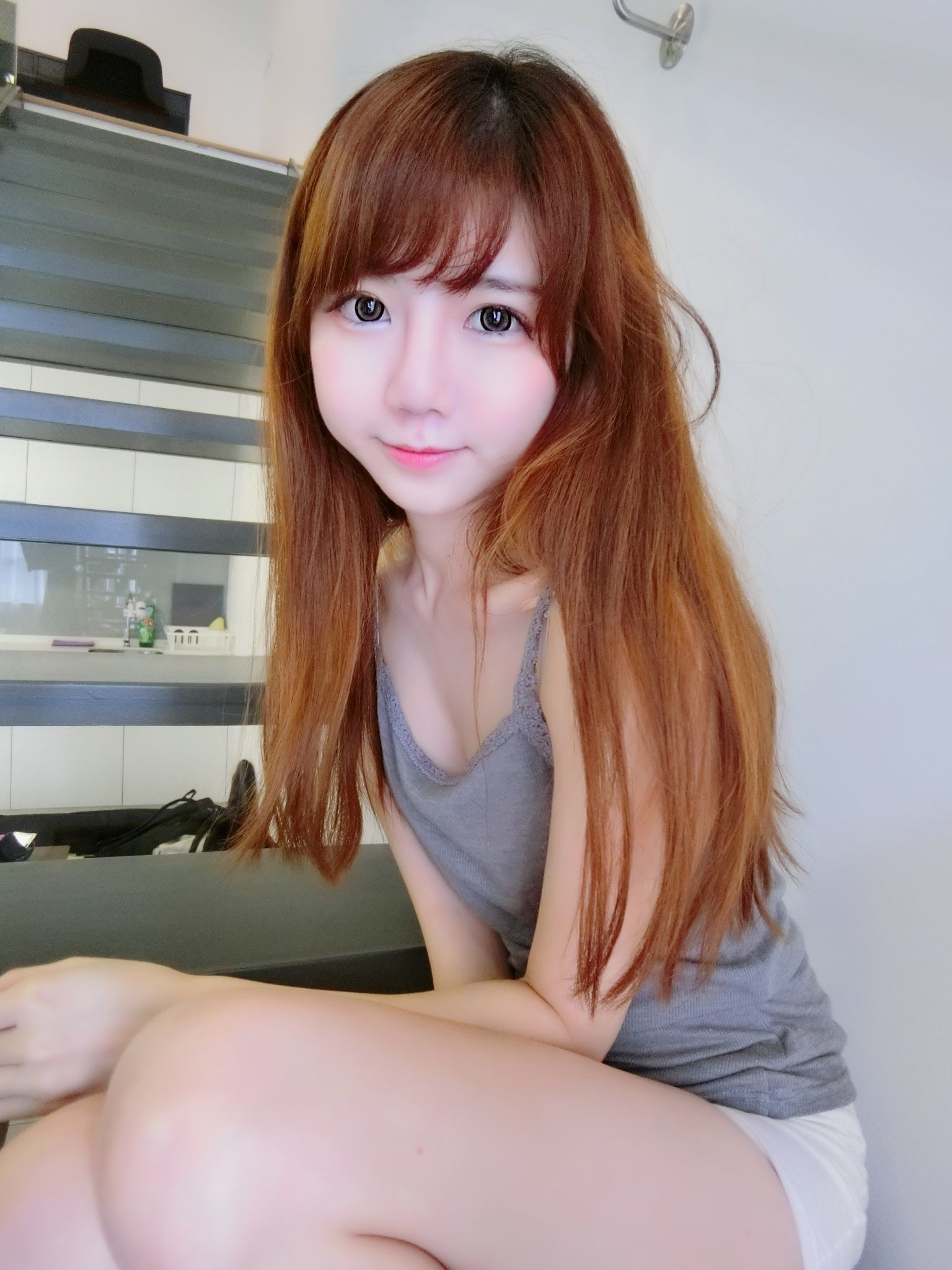 Sally Dorasnow - Casual Singlet Day Fanservice-图0