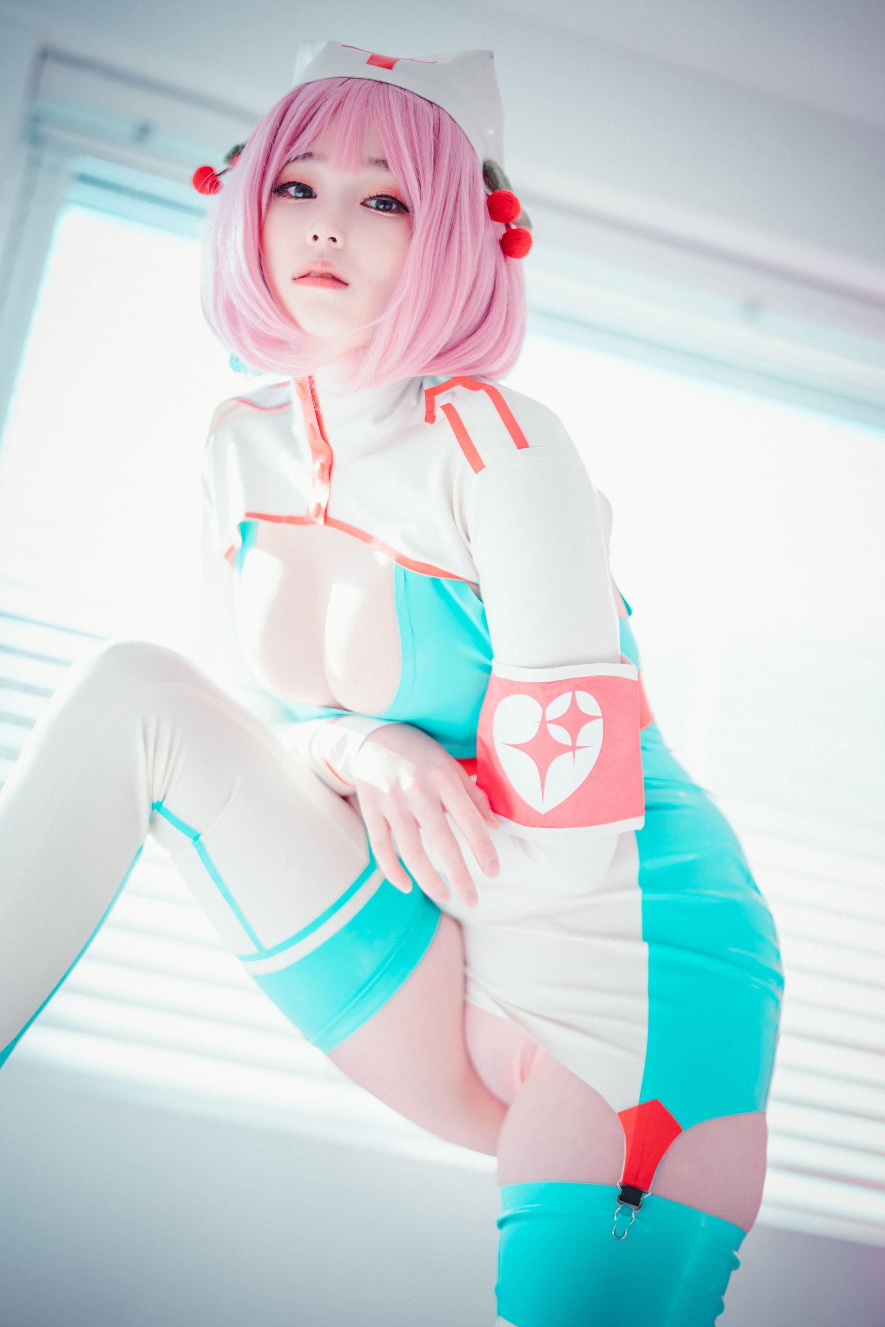 BamBi - Cling To Latex-图9