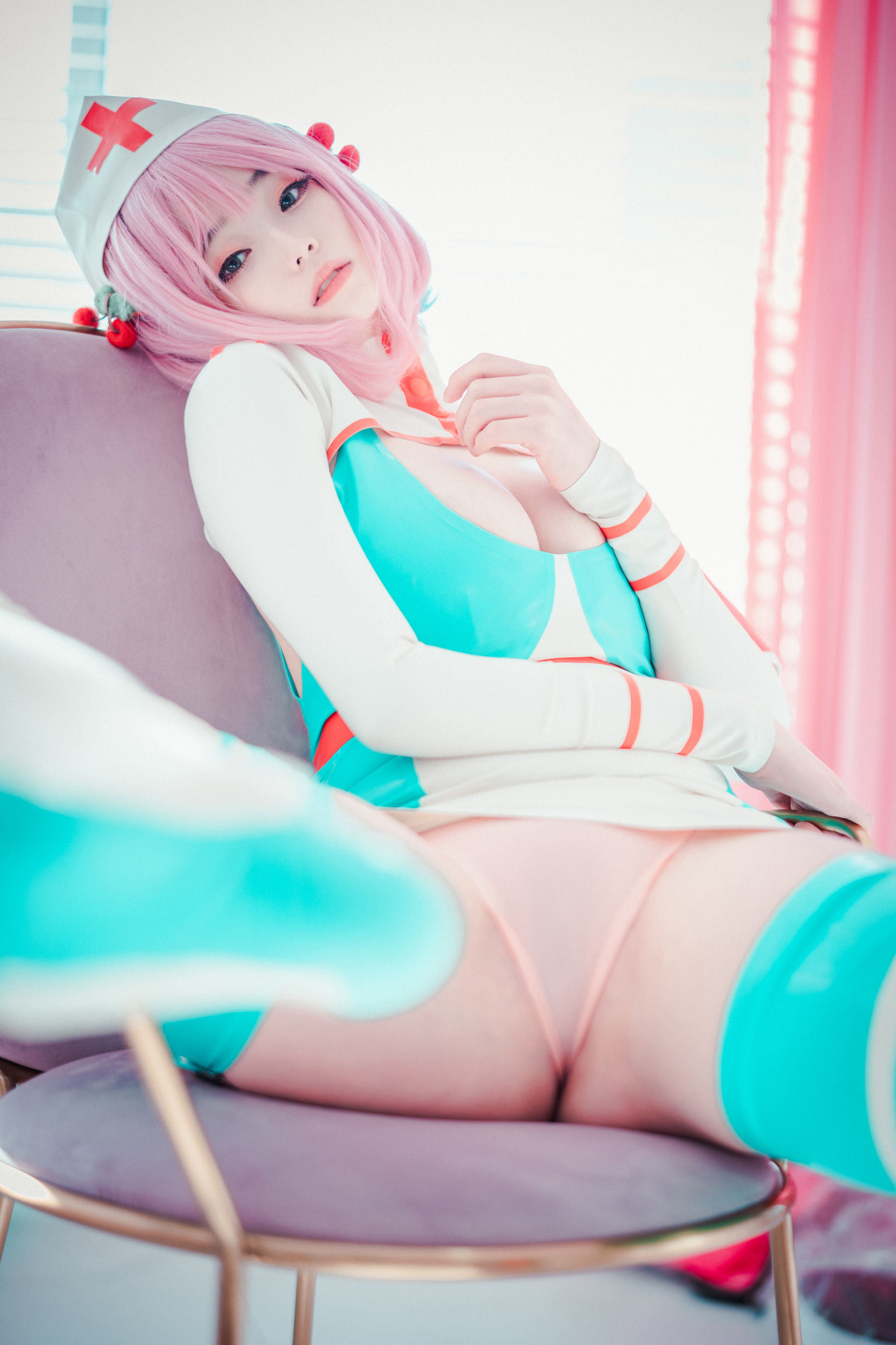 BamBi - Cling To Latex-图22