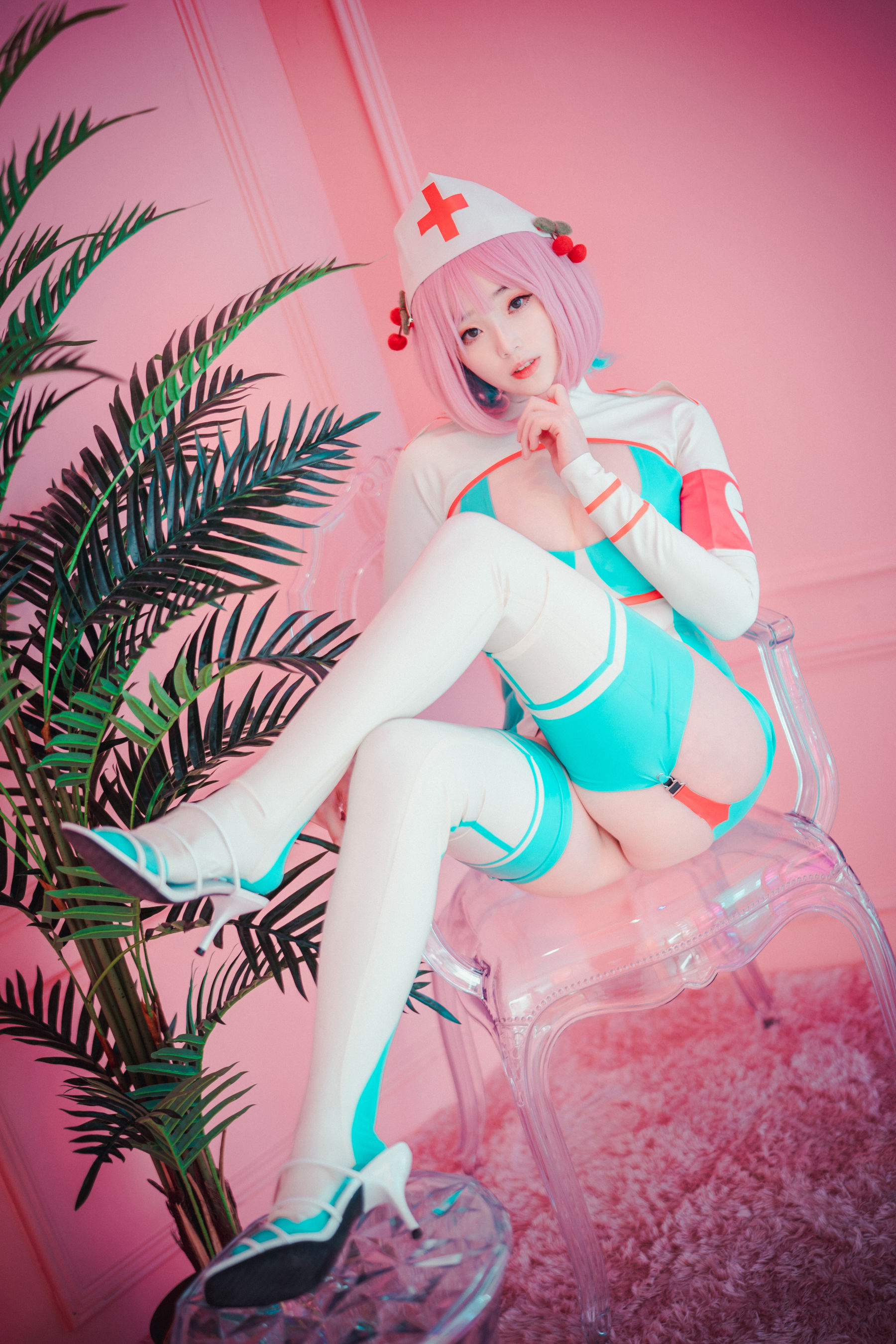 BamBi - Cling To Latex-图32