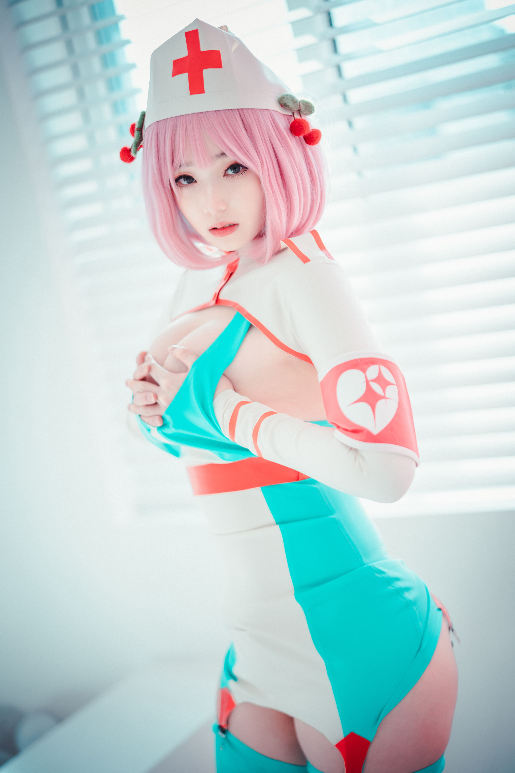 BamBi - Cling To Latex-图35