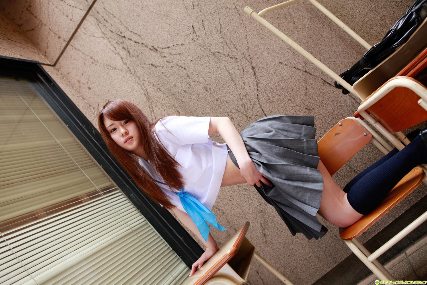 朝菜栞《甘いロリフェイスと制服の完全なる融合！》  NO.1040-图22