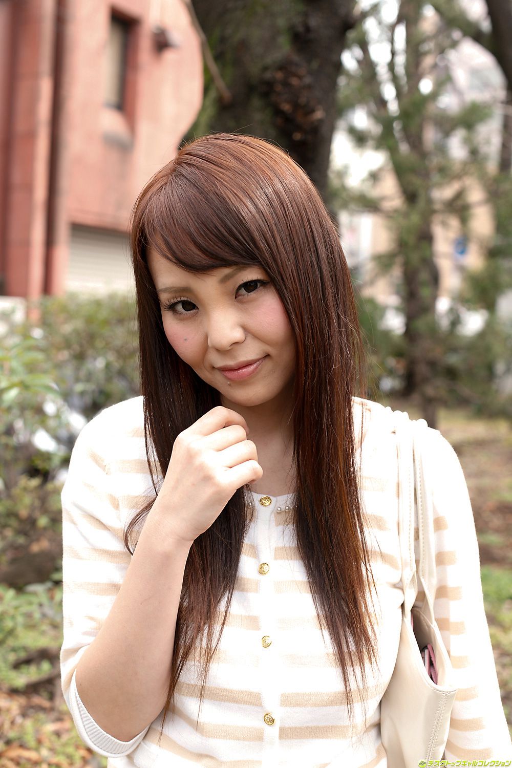 佐藤かおり《過激露出で話題！限界ギリギリの挑発行為》  NO.1045-图1