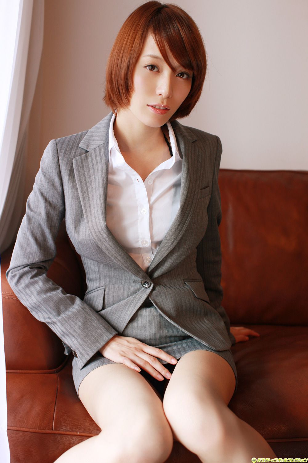 綱島恵里香《極上スレンダーお姉さんの生肌に急接近》  NO.1054-图26