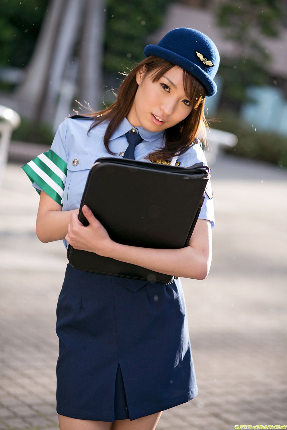 椎名理紗《美巨乳すぎる居酒屋店員が脱いじゃった！》  NO.1104-图47