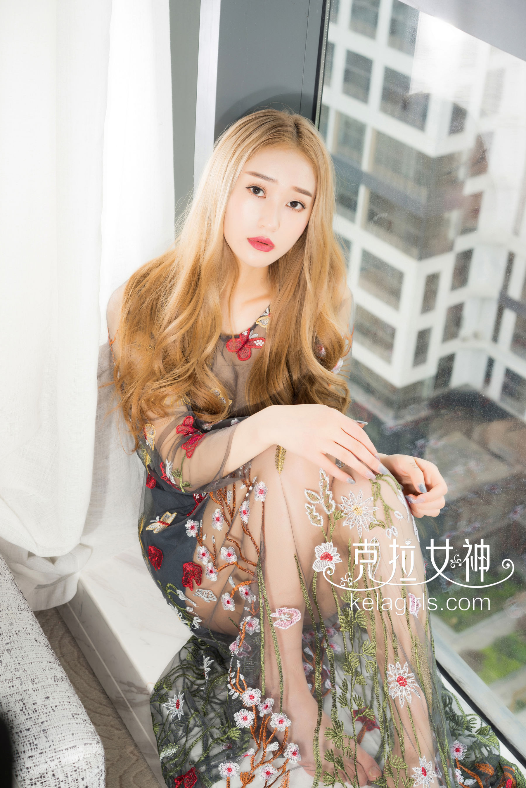晨可 裙底风光-图2