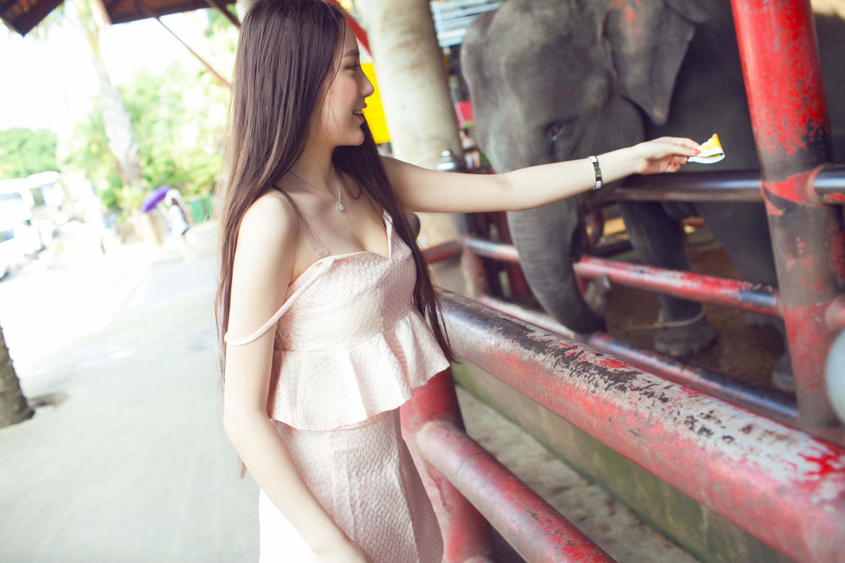 刘奕宁Lynn《甜美！娇嫩的花蕊》  写真集-图15