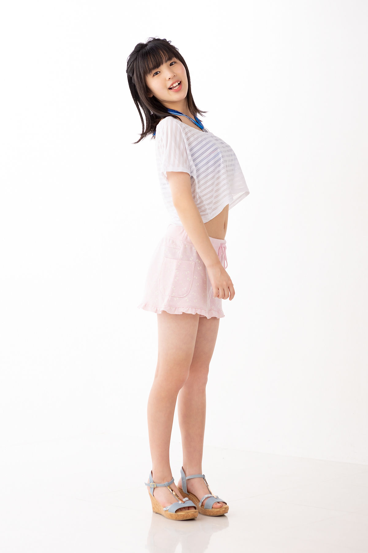 Ami Manabe 眞辺あみ - Fresh-idol Gallery 59-图1