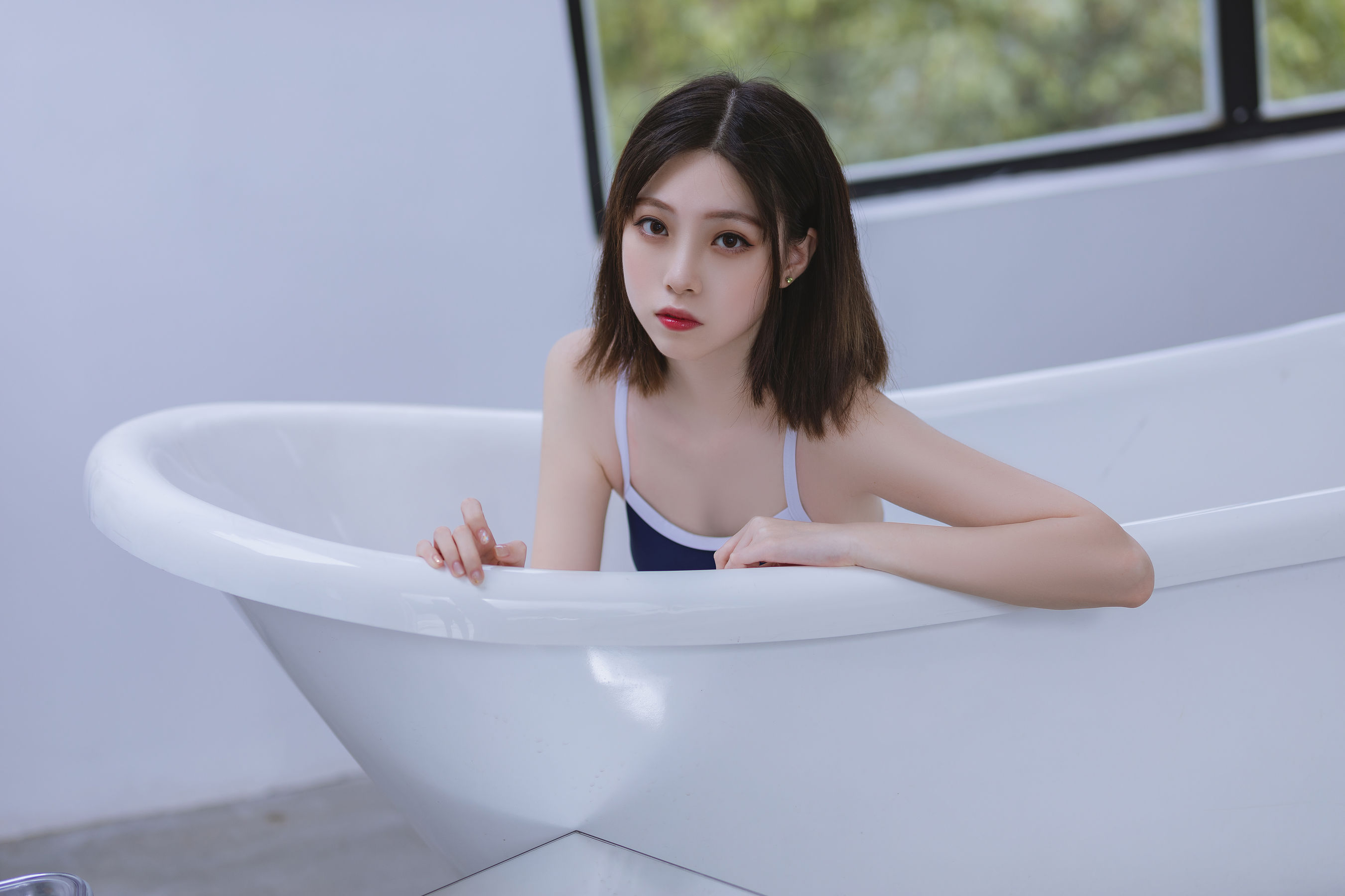 许岚 - 泳池死库水-图9