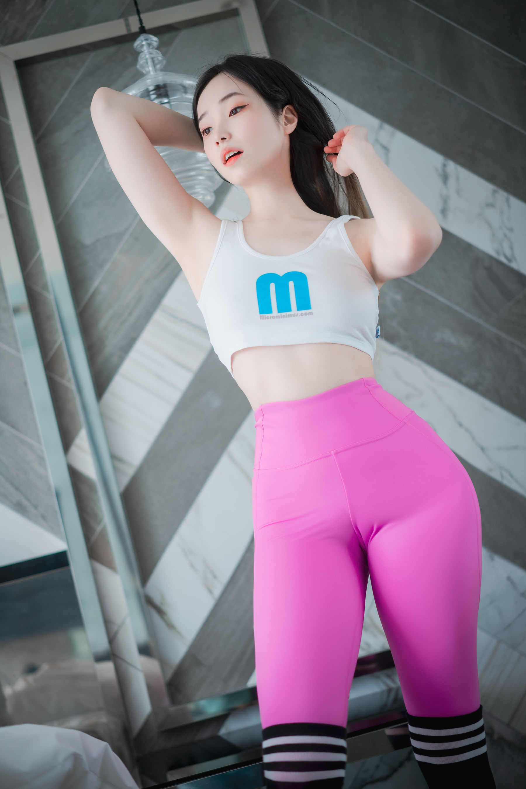 Bambi - Loose and Tight Violet-图155