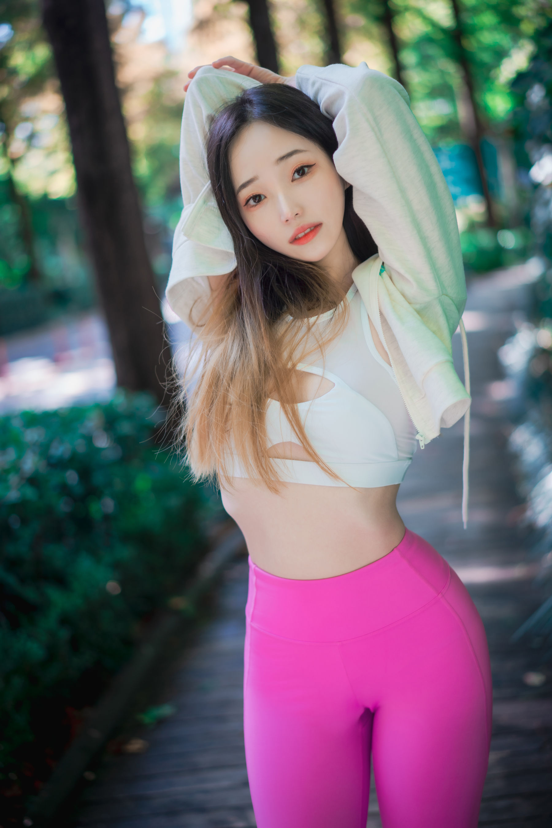 Bambi - Loose and Tight Violet-图61