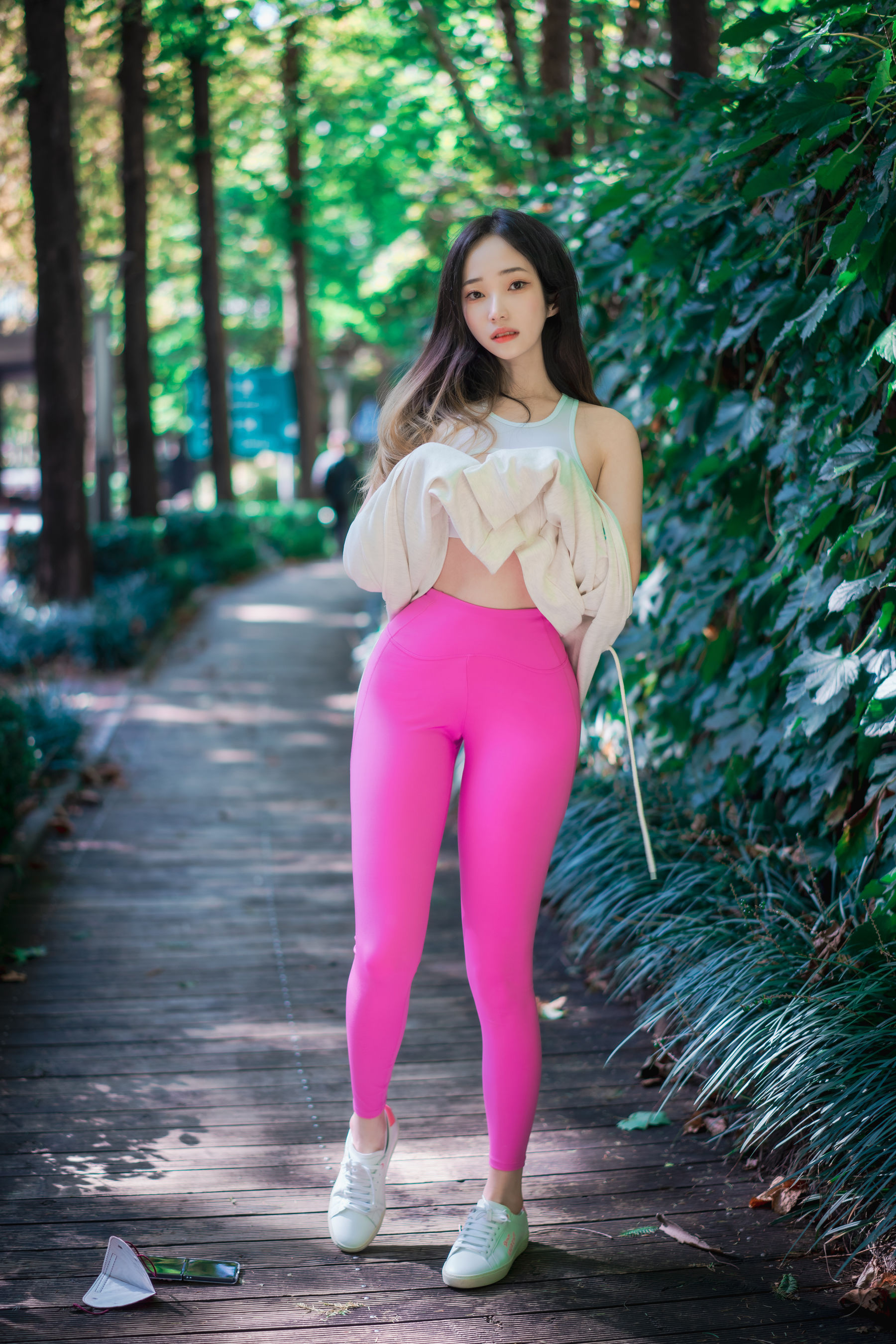 Bambi - Loose and Tight Violet-图63