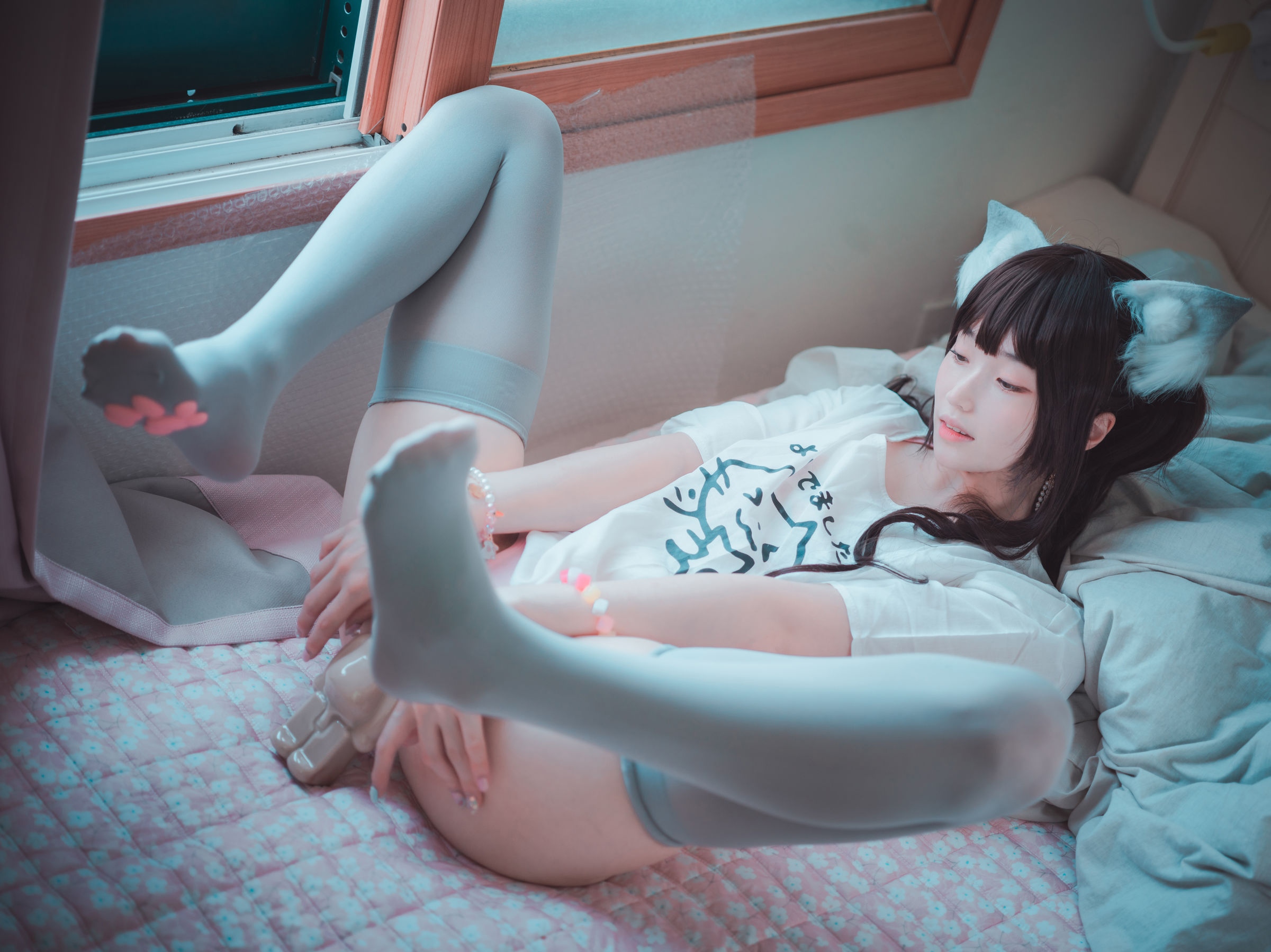 Bambi - The cat I picked up turned into a girl-图5