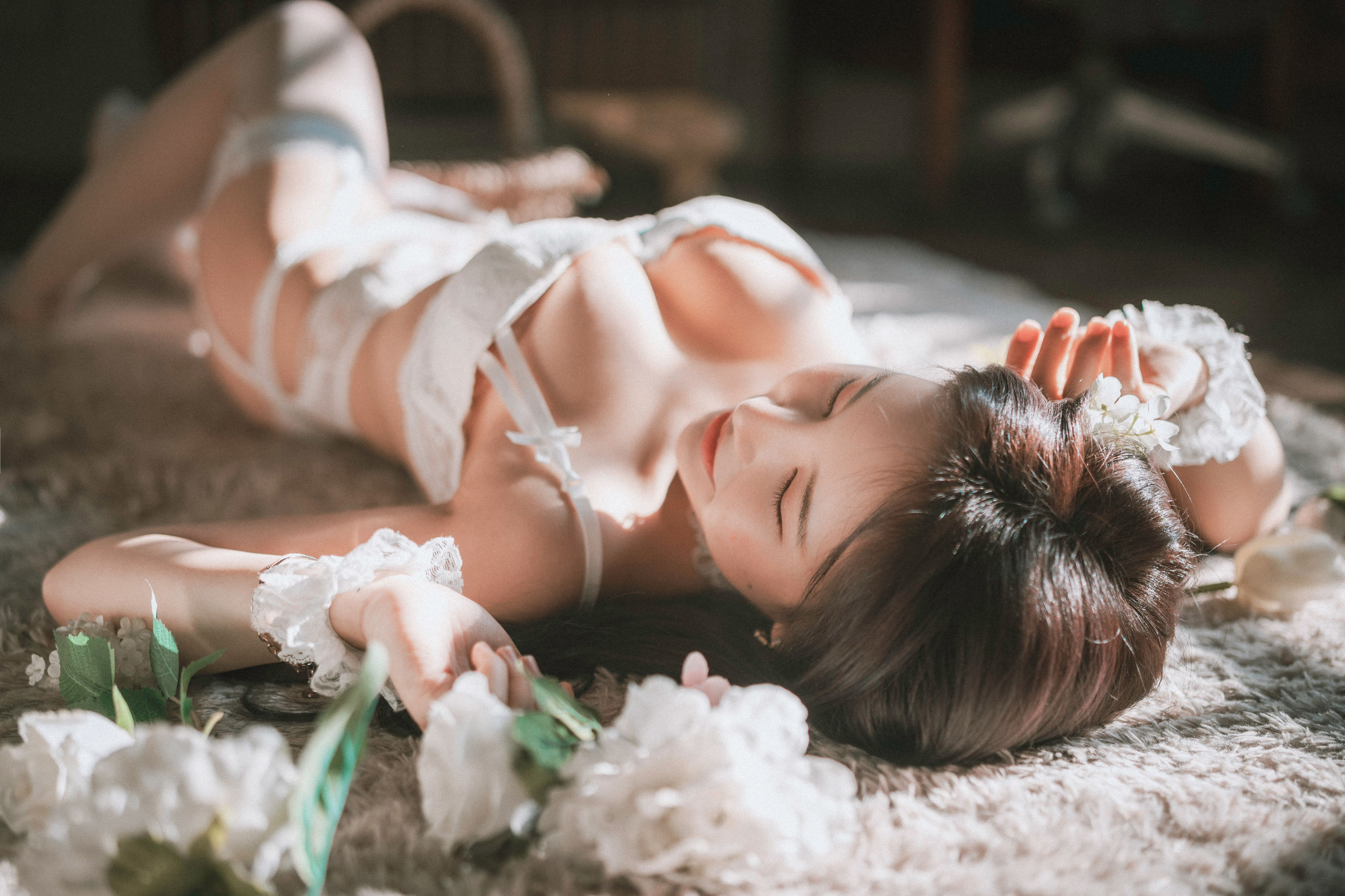 ZZYuri - Alluring White-图10