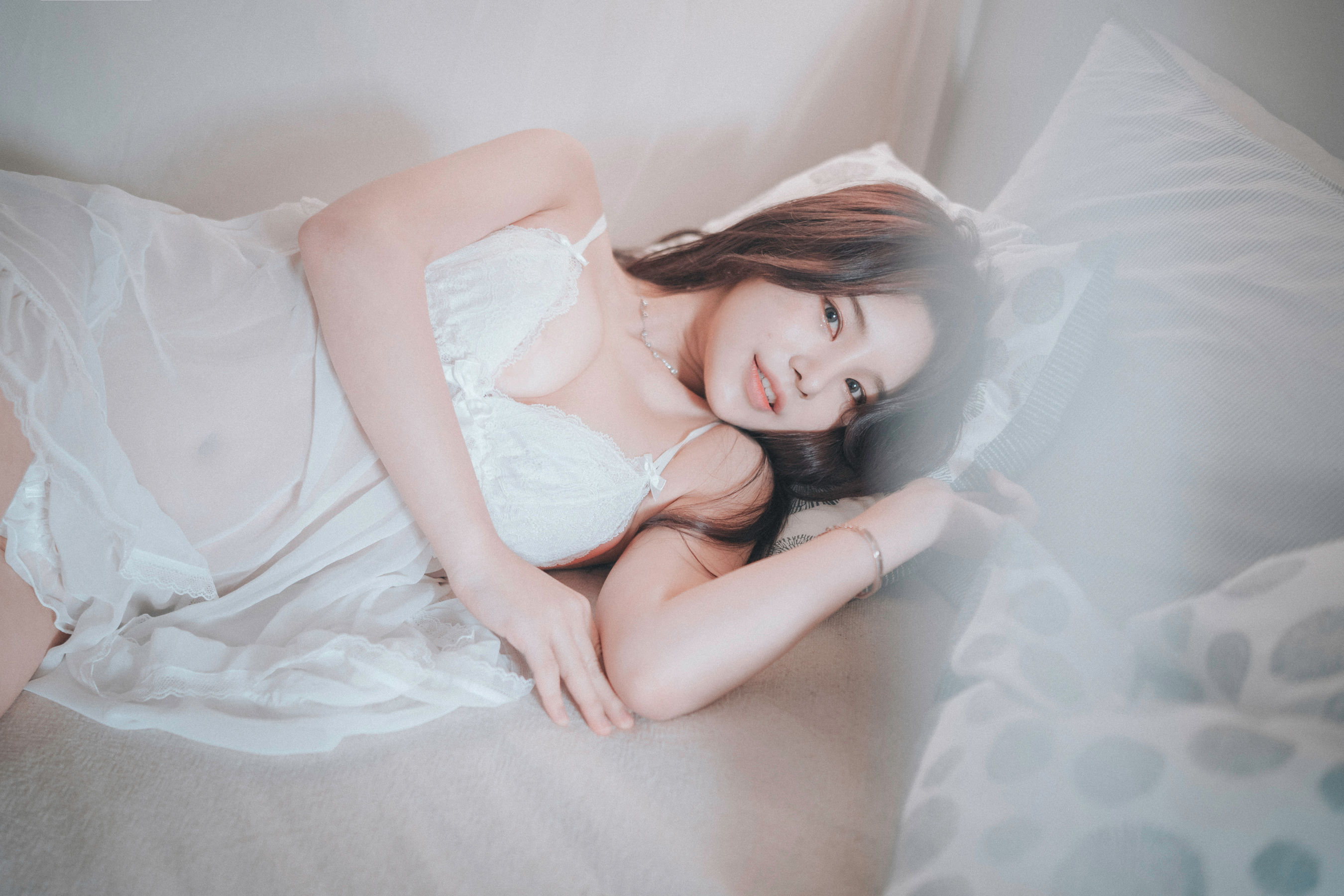 ZZYuri - Alluring White-图17