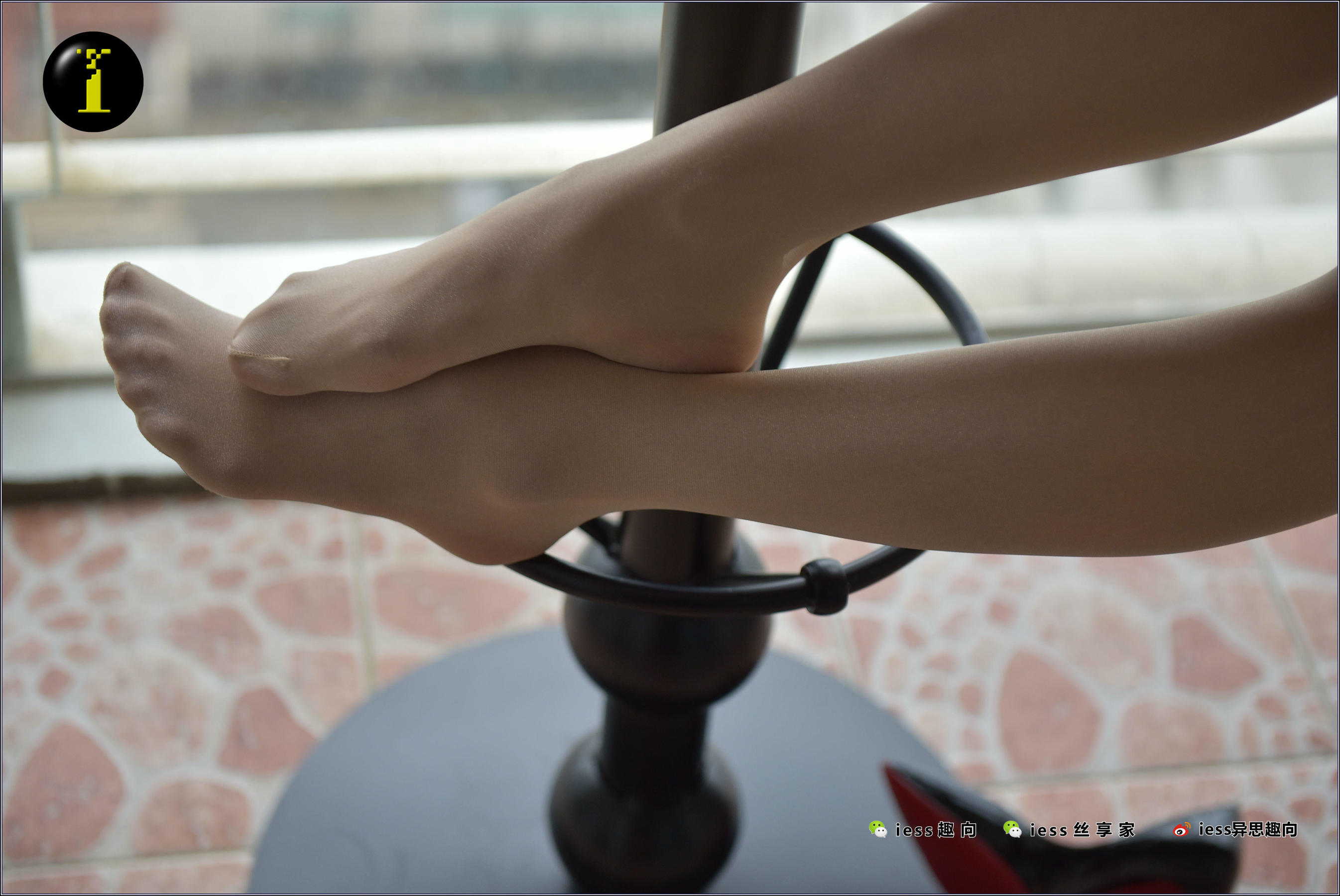 019 模特小六 《经典裸氨肉色油亮丝第二集》-图65