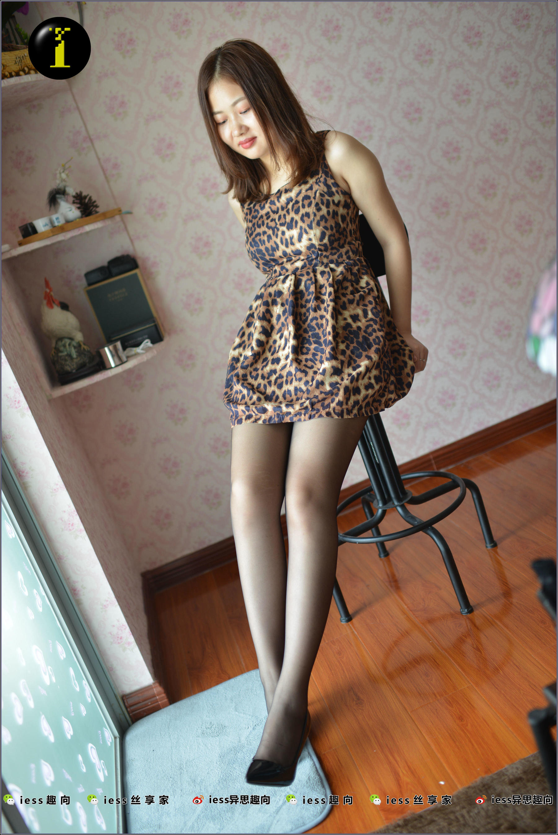 020 模特芳芳 《人妻芳芳的黑S小品》-图37