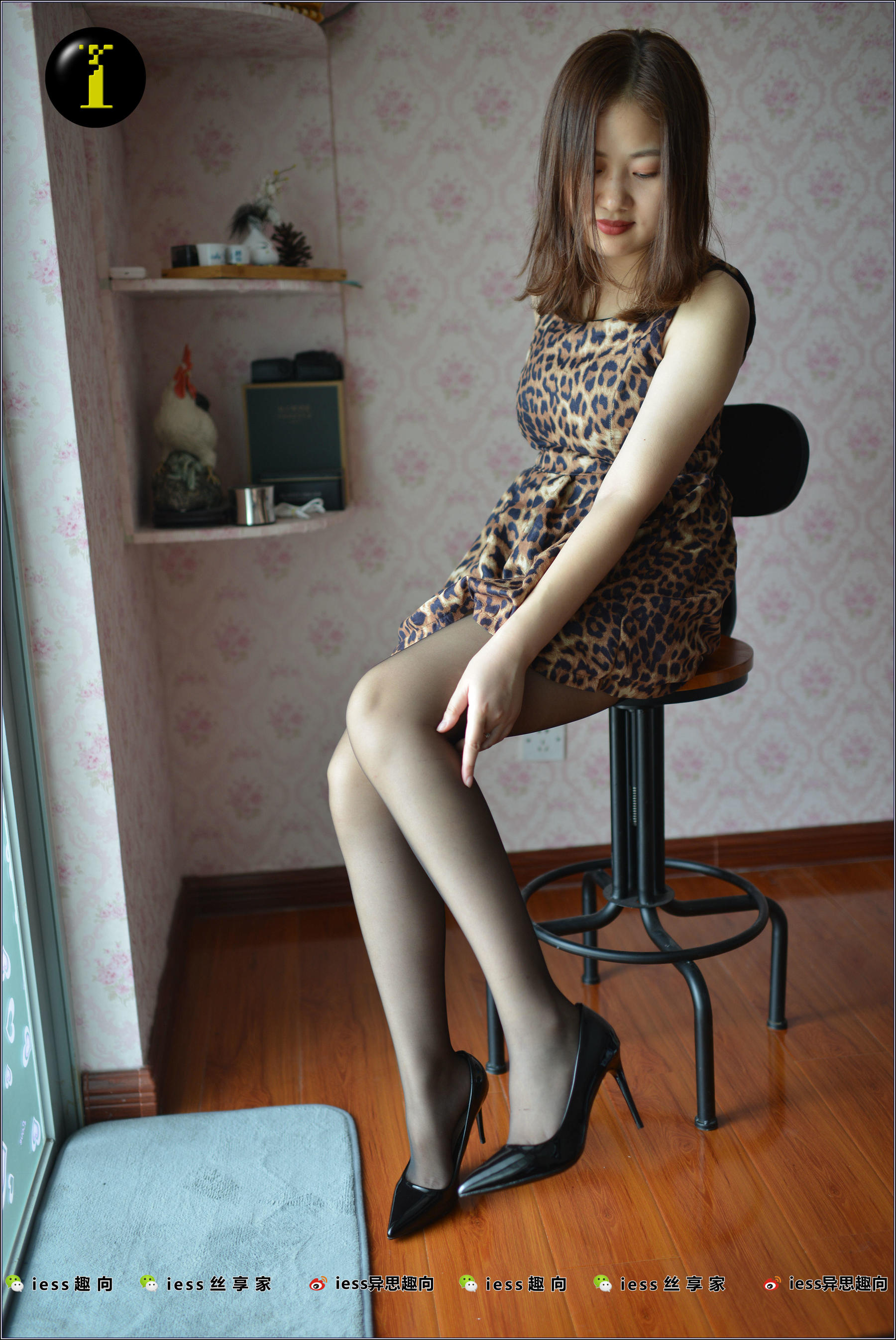 020 模特芳芳 《人妻芳芳的黑S小品》-图49