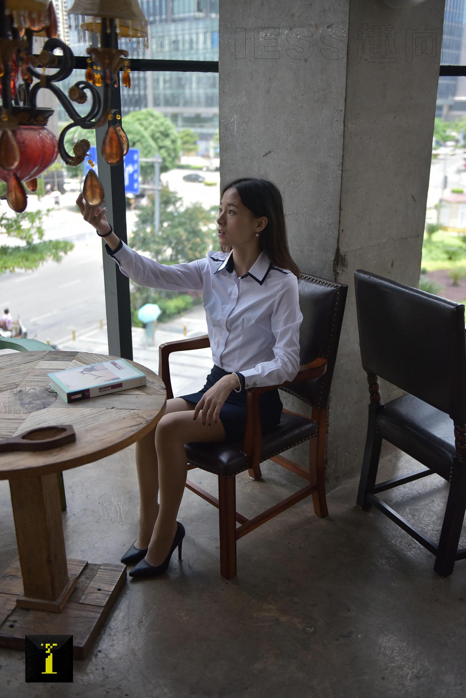 105 模特小六 《小六的职业肉丝演绎1》-图42