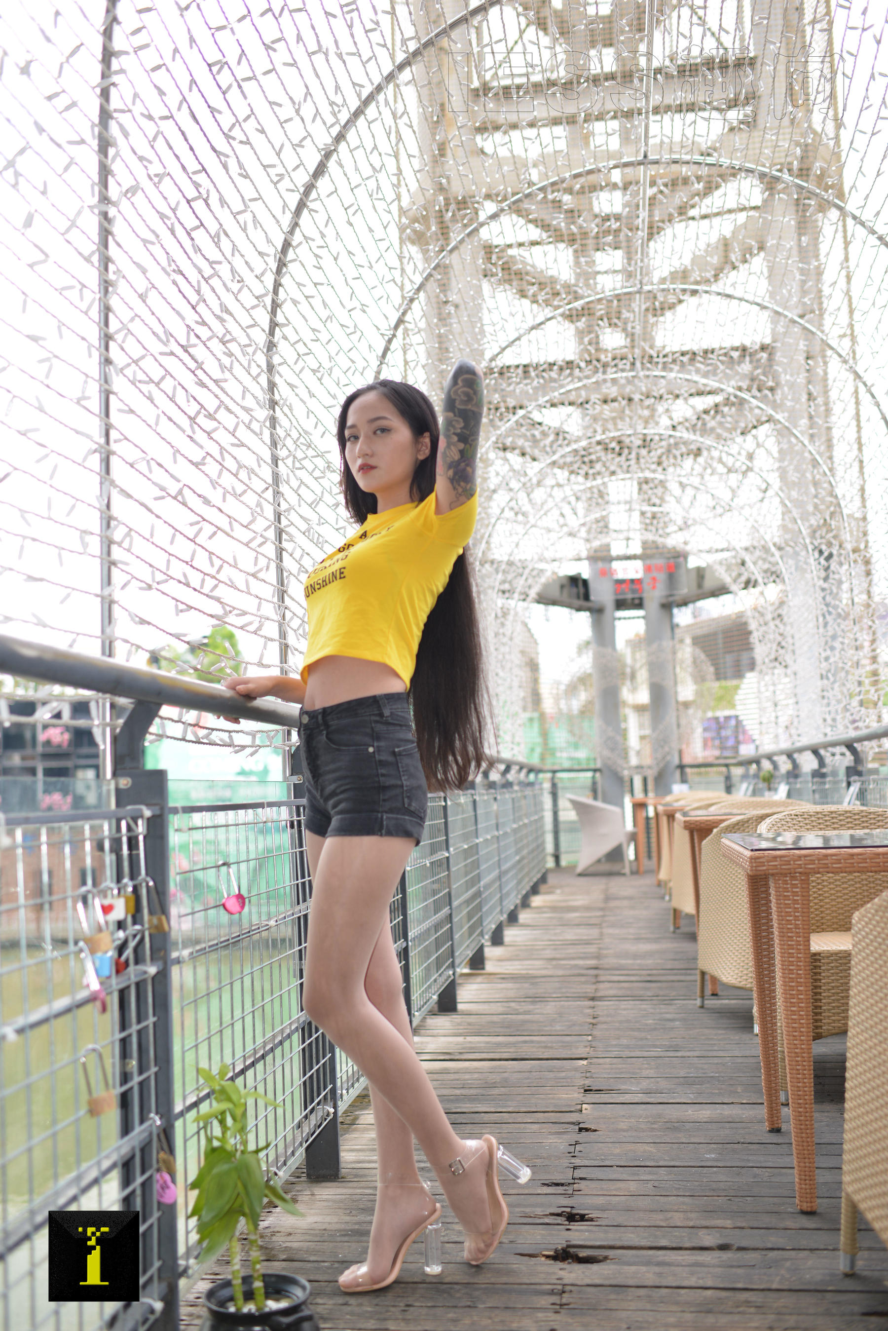 112 模特潇潇 《腿鉴》-图14