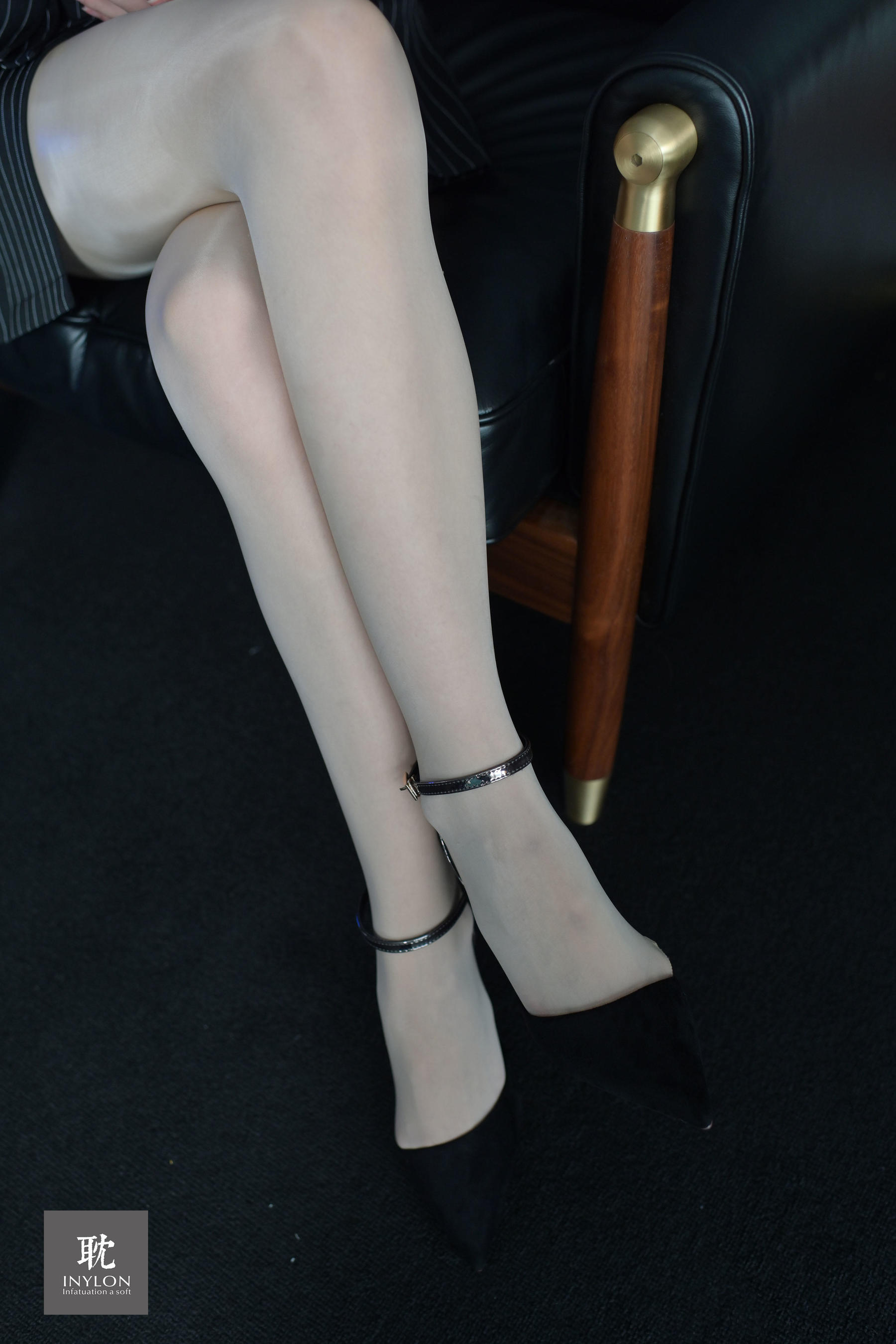 182 模特大妞 《大妞的马油袜 I》-图12