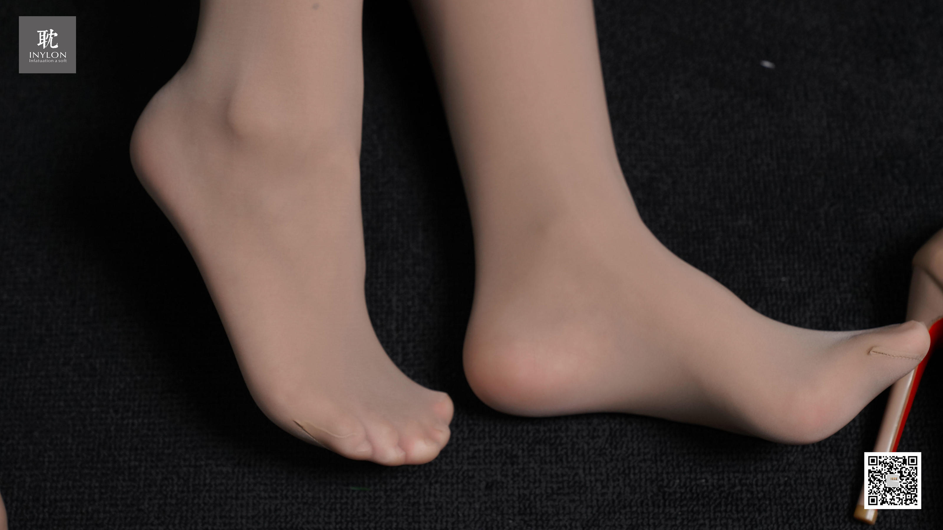 186 模特小婧 《顺滑的旗袍和亮丝马油袜》-图96