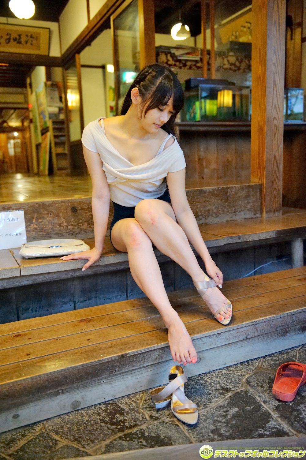 西野翔《最近は、若妻役が多くなったベテラン女優!》  NO.1189-图59