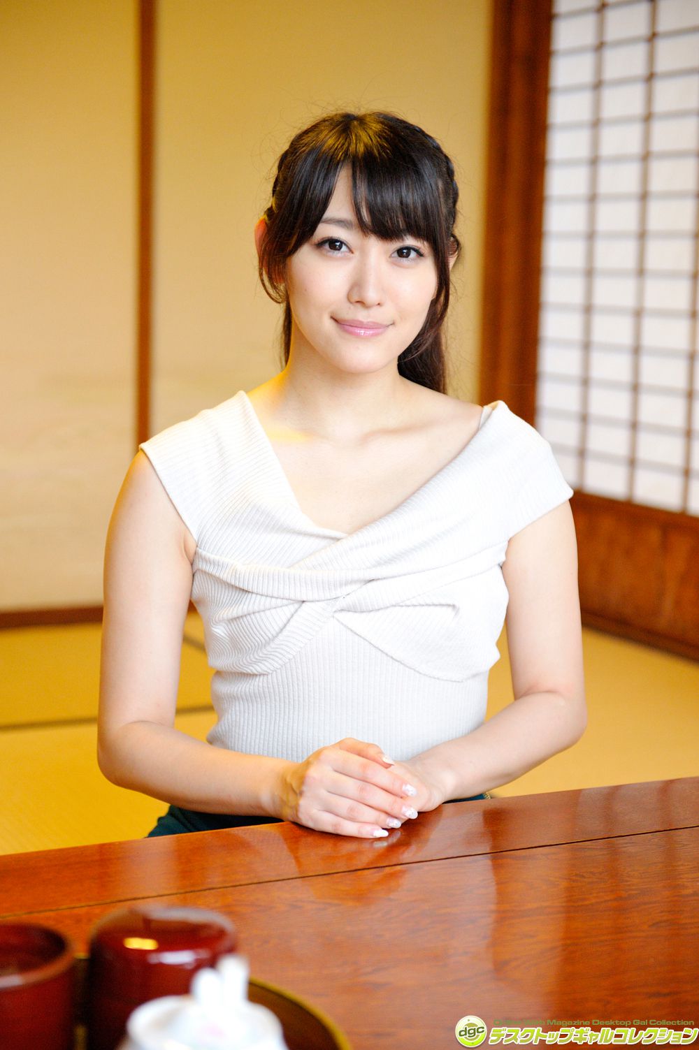 西野翔《最近は、若妻役が多くなったベテラン女優!》  NO.1189-图63