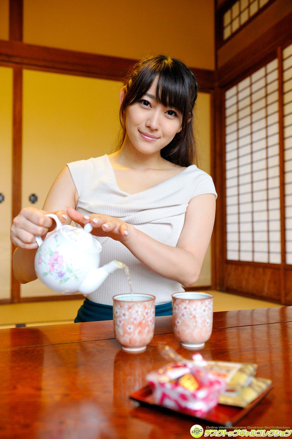 西野翔《最近は、若妻役が多くなったベテラン女優!》  NO.1189-图64