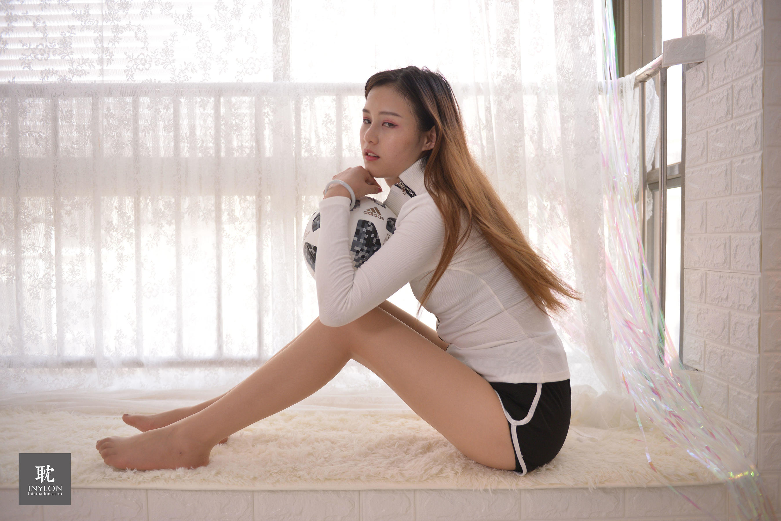 235 模特九妹 《快乐玩个球》-图0
