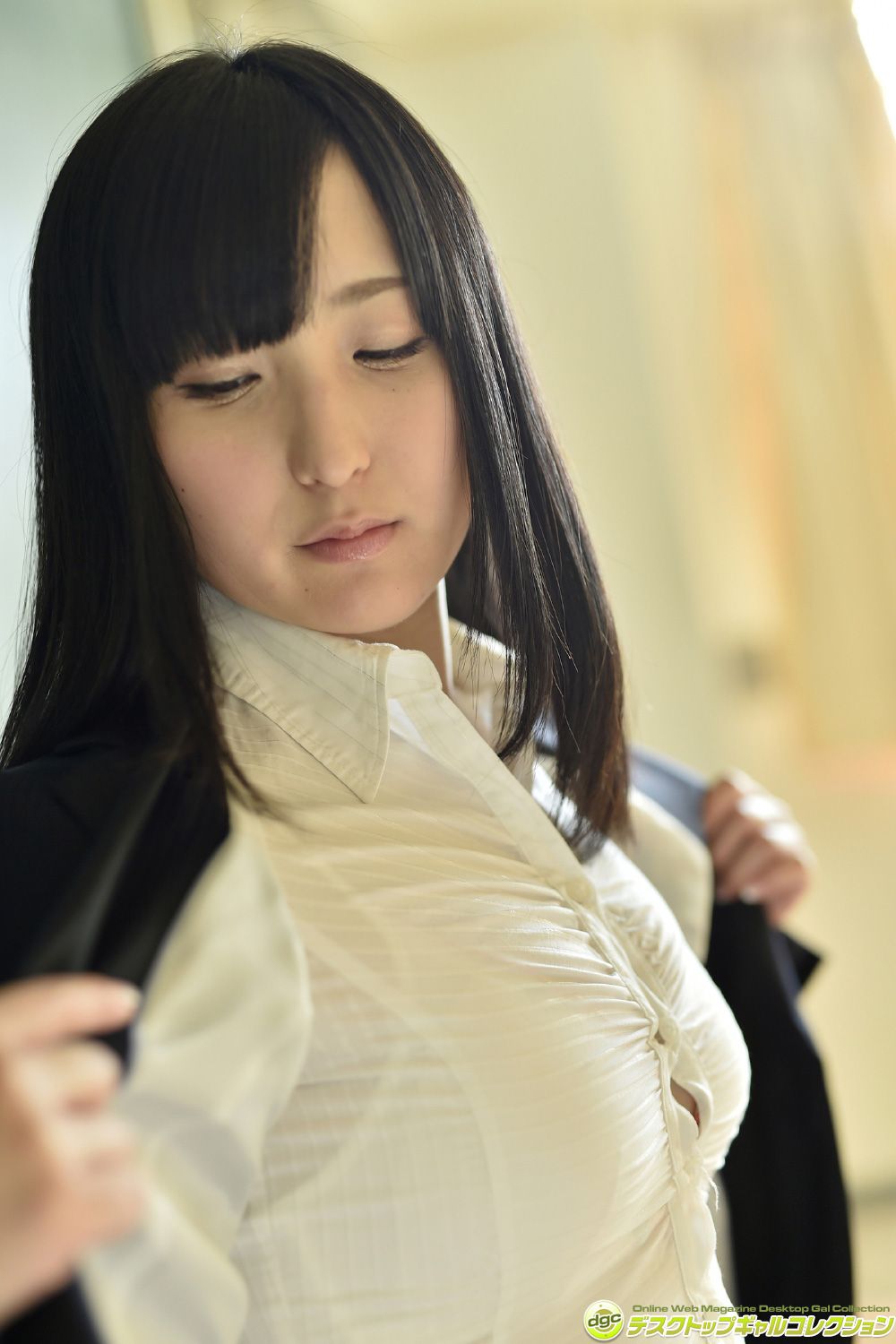 平野聪子《黒髪ロングに透き通る美肌の正統派美少女!》  NO.1214-图77