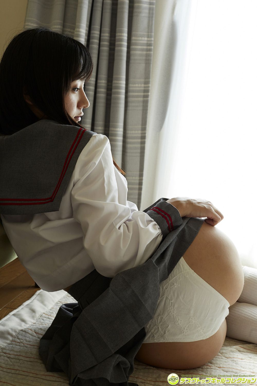 西永彩奈《人気のロリ系美少女が制服企画に再登場!》  NO.1232-图10