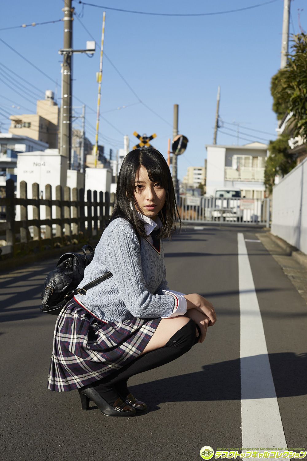 木嶋ゆり《制服が弾けるほどのムチムチボディで魅了！》  NO.1244-图26