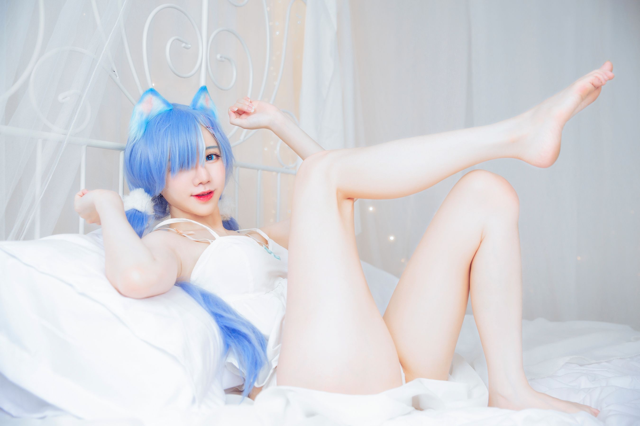 Sally Dorasnow - Rem White Kitty-图16