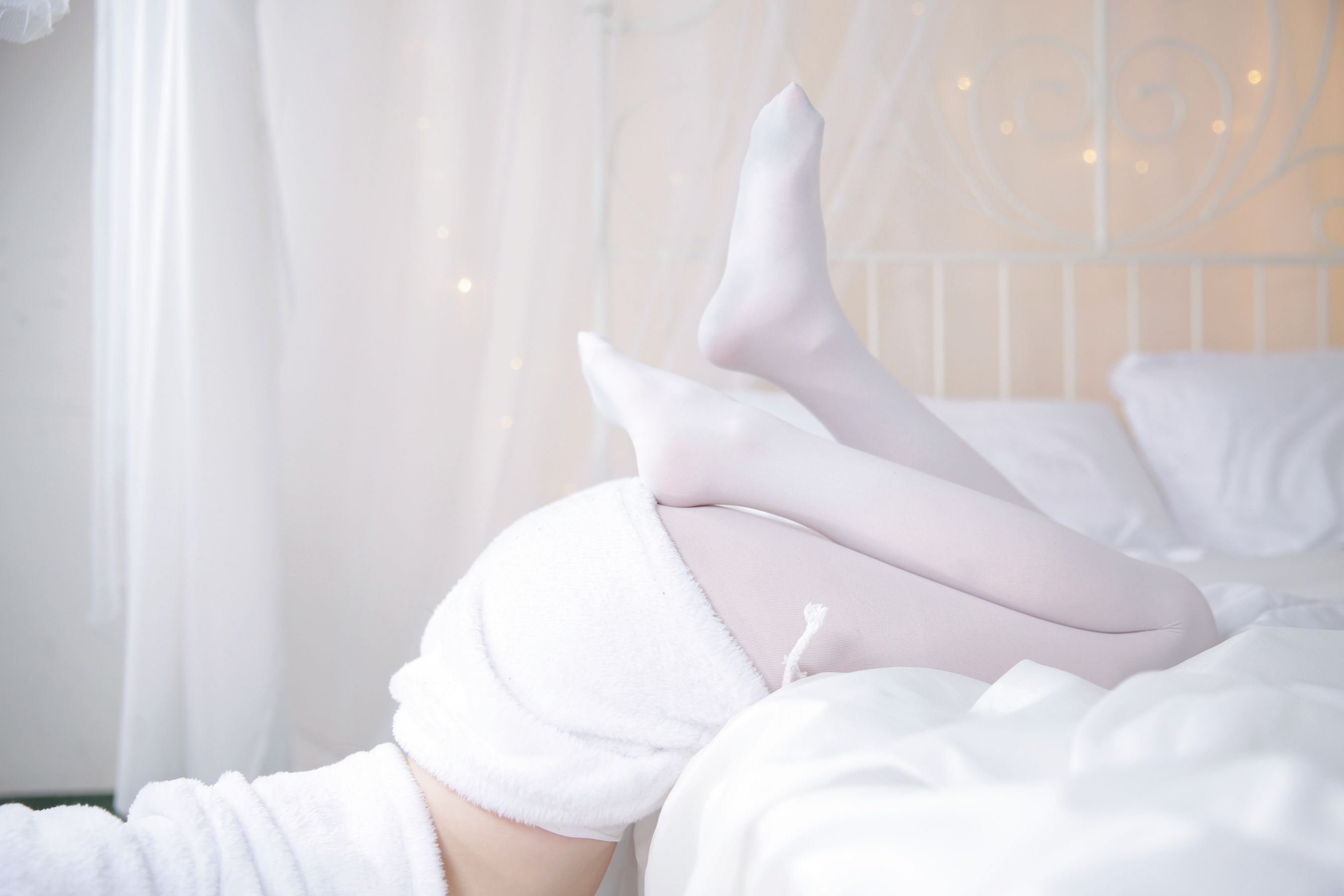 Sally Dorasnow - Rem White Kitty-图18