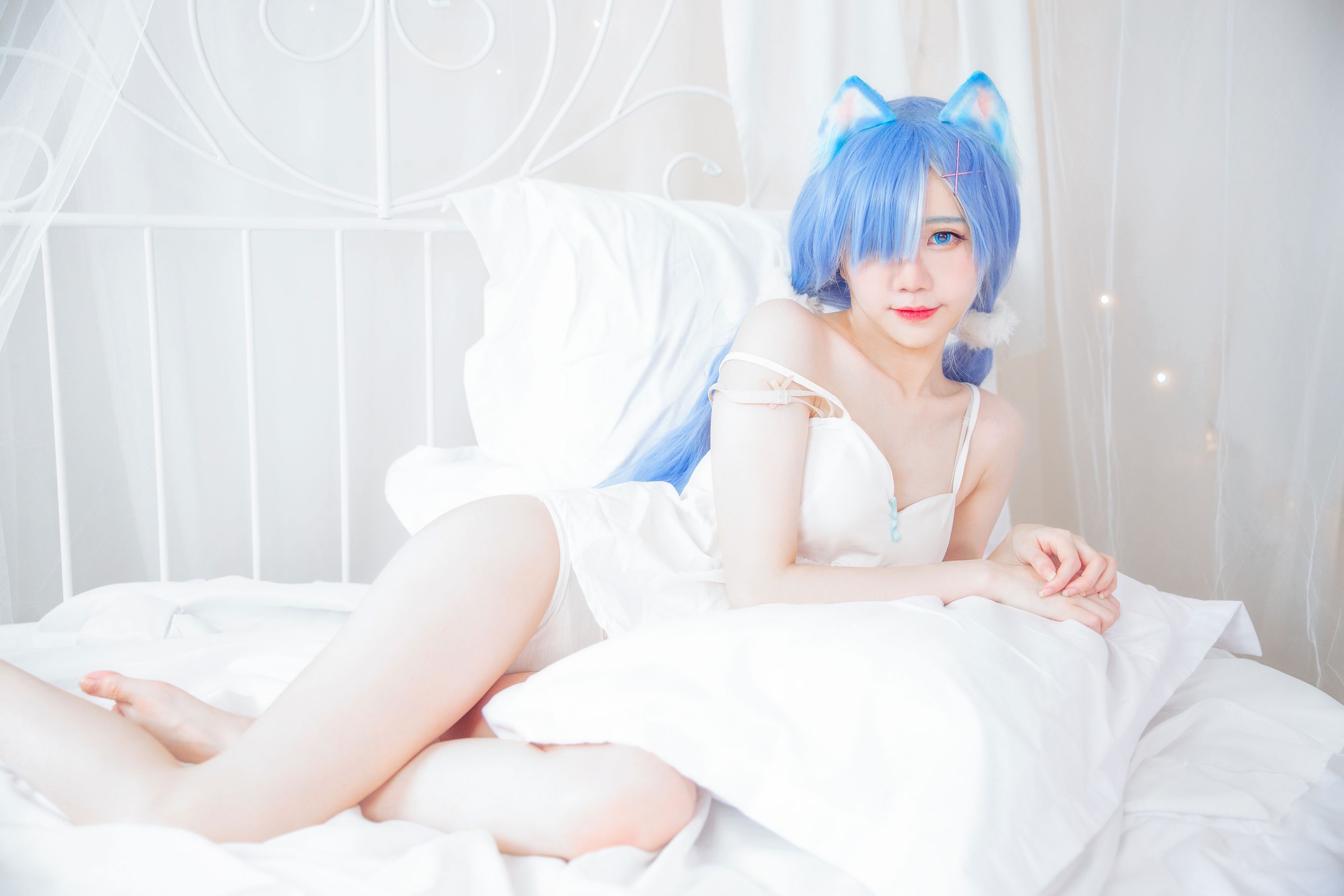Sally Dorasnow - Rem White Kitty-图22